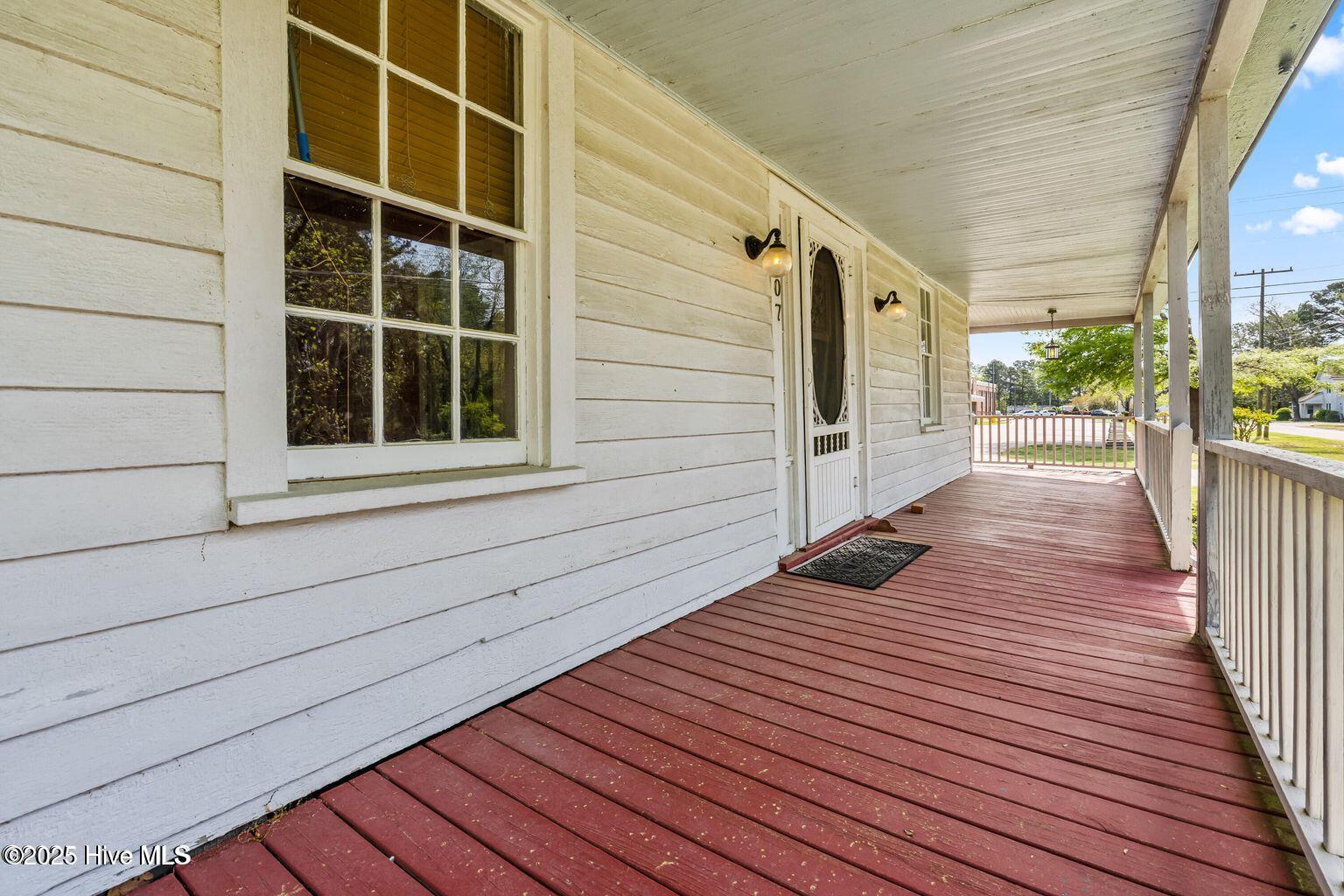 107 Church Street E Property Photo 13
