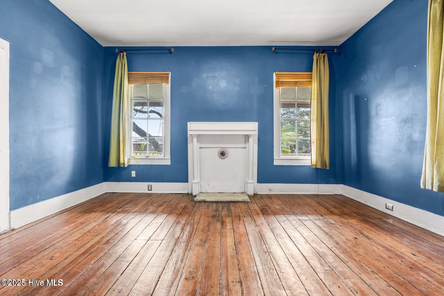 107 Church Street E Property Photo 15