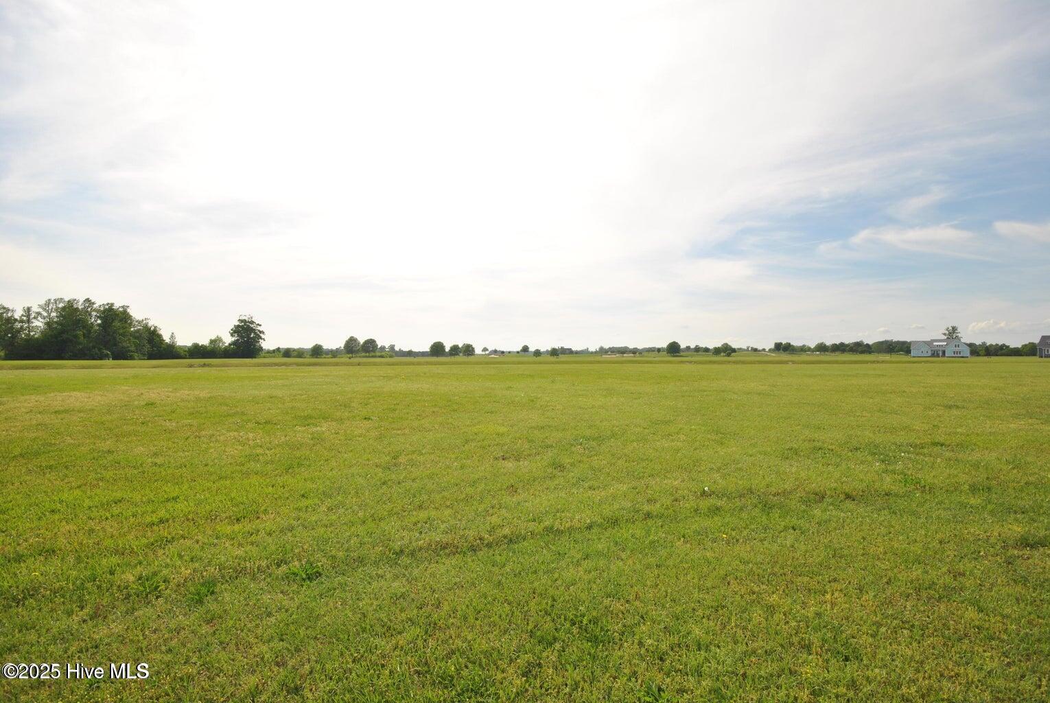 202 Majestic Circle Property Photo 3