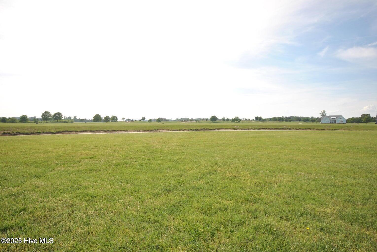 202 Majestic Circle Property Photo 4