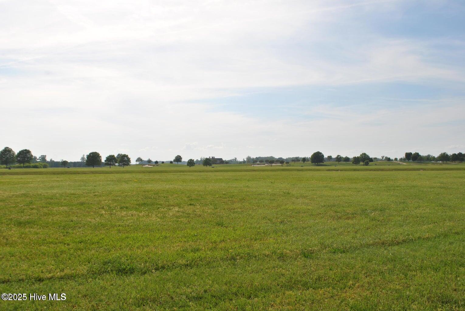 202 Majestic Circle Property Photo 6