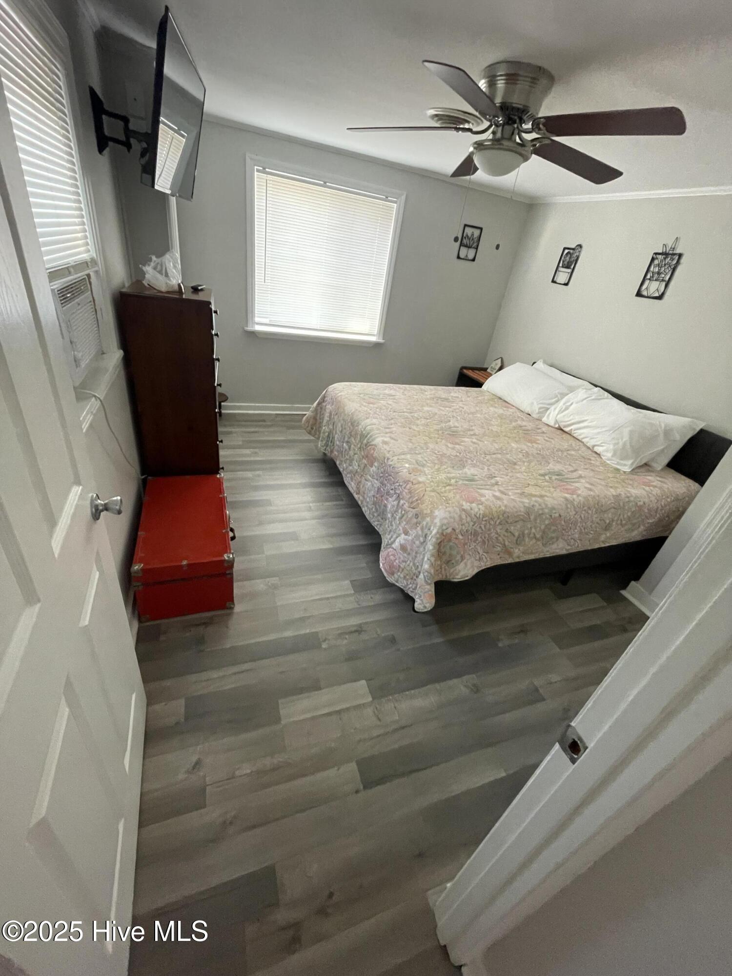 105 W Avalon Drive Property Photo 11