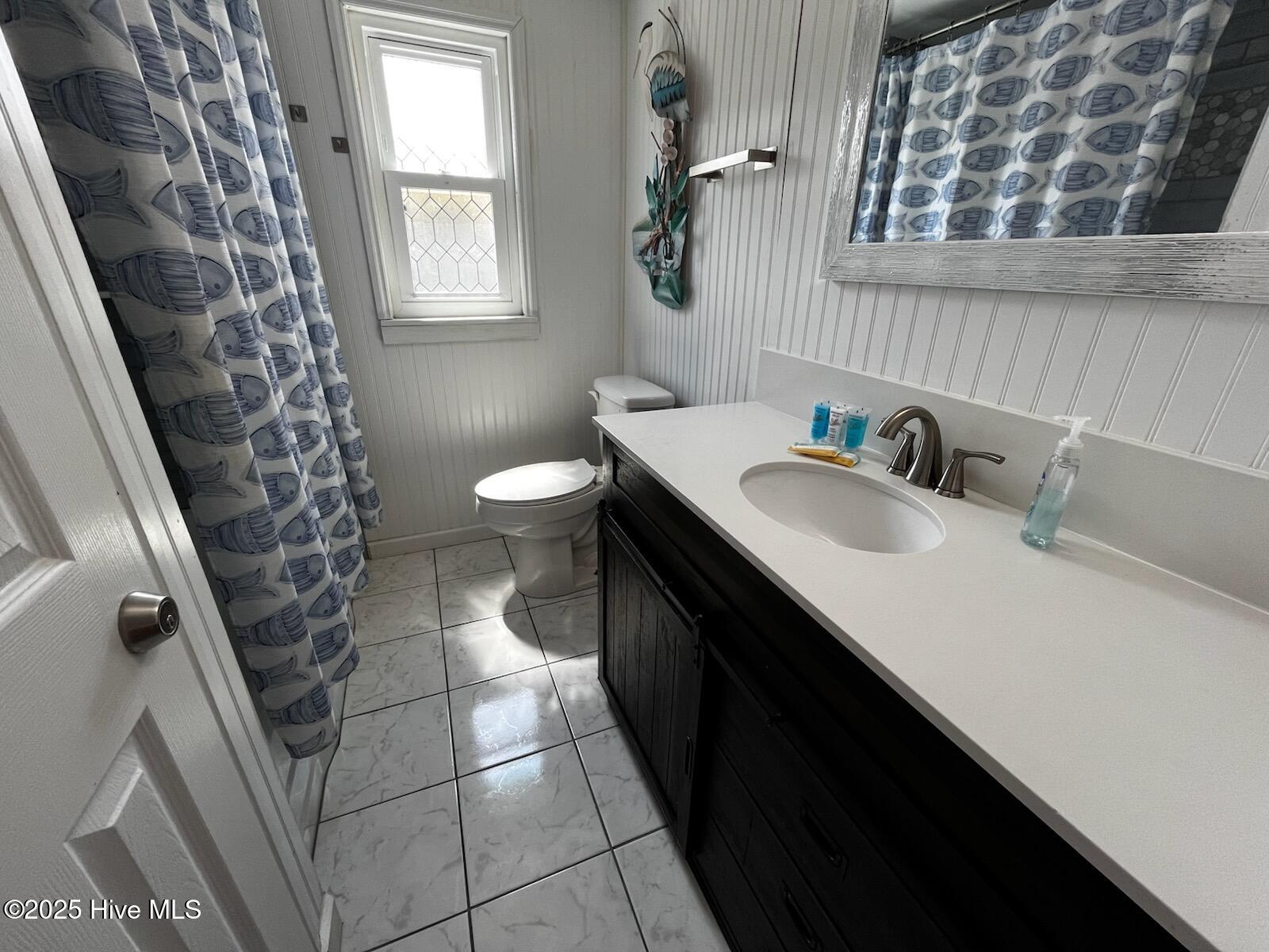 105 W Avalon Drive Property Photo 12