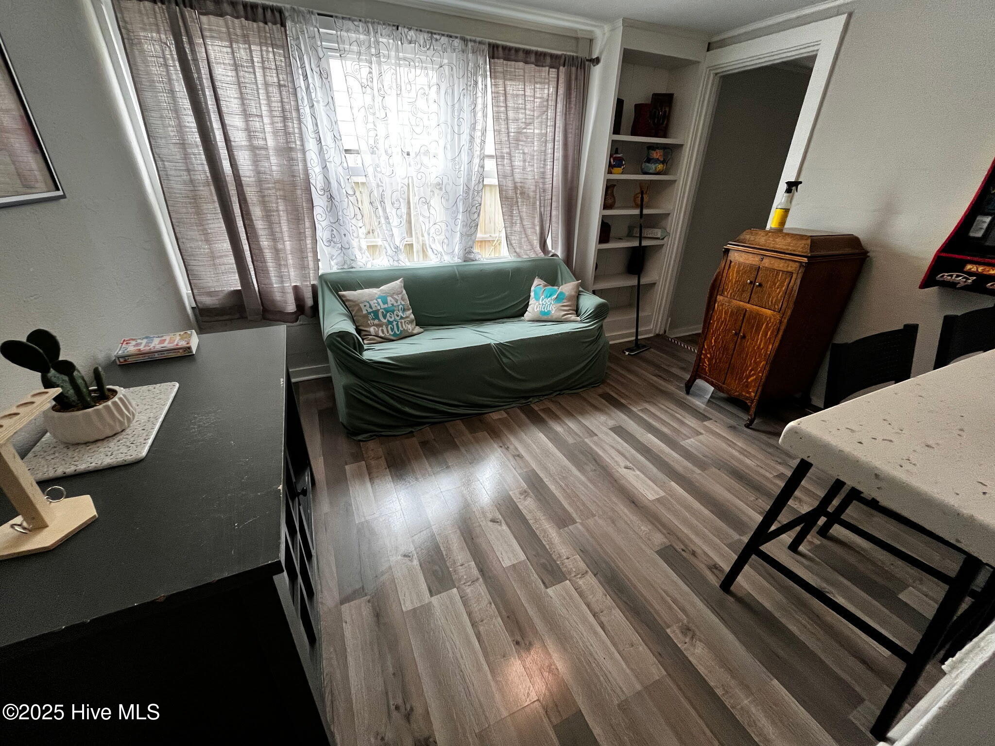 105 W Avalon Drive Property Photo 15