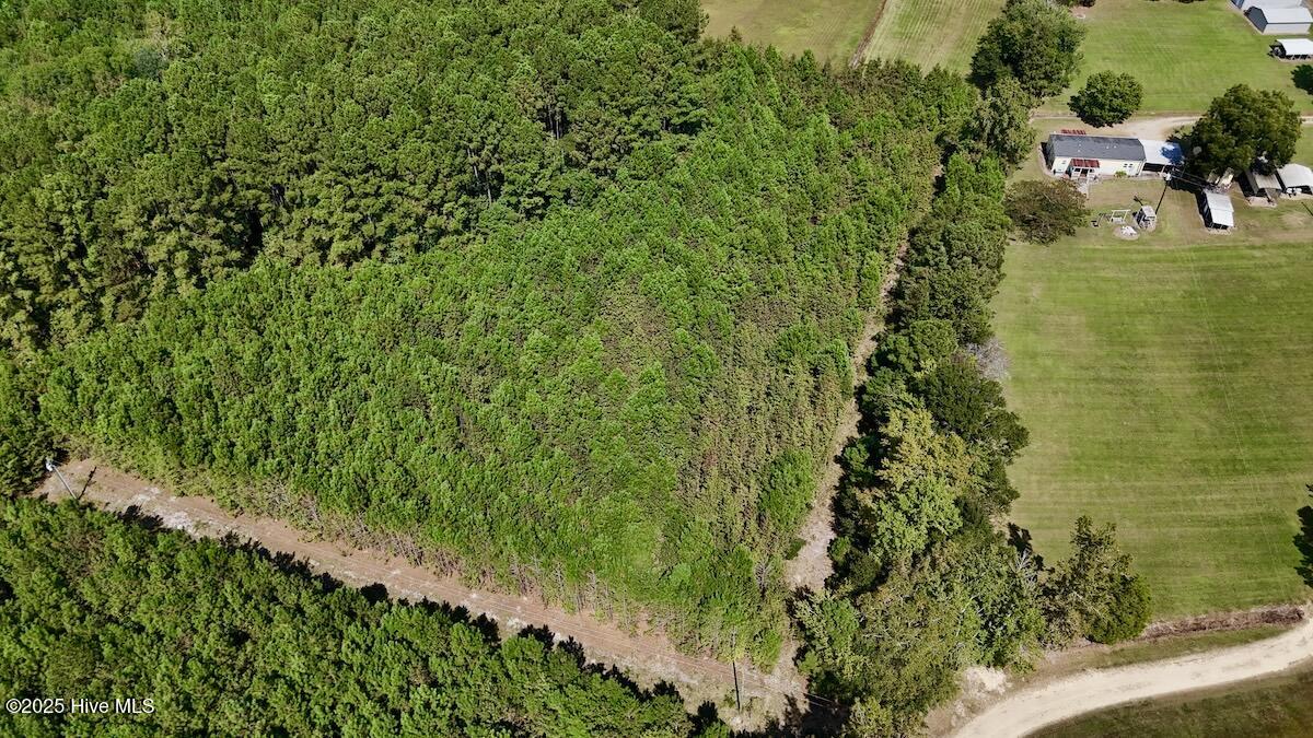 00 7th Street Property Photo 15