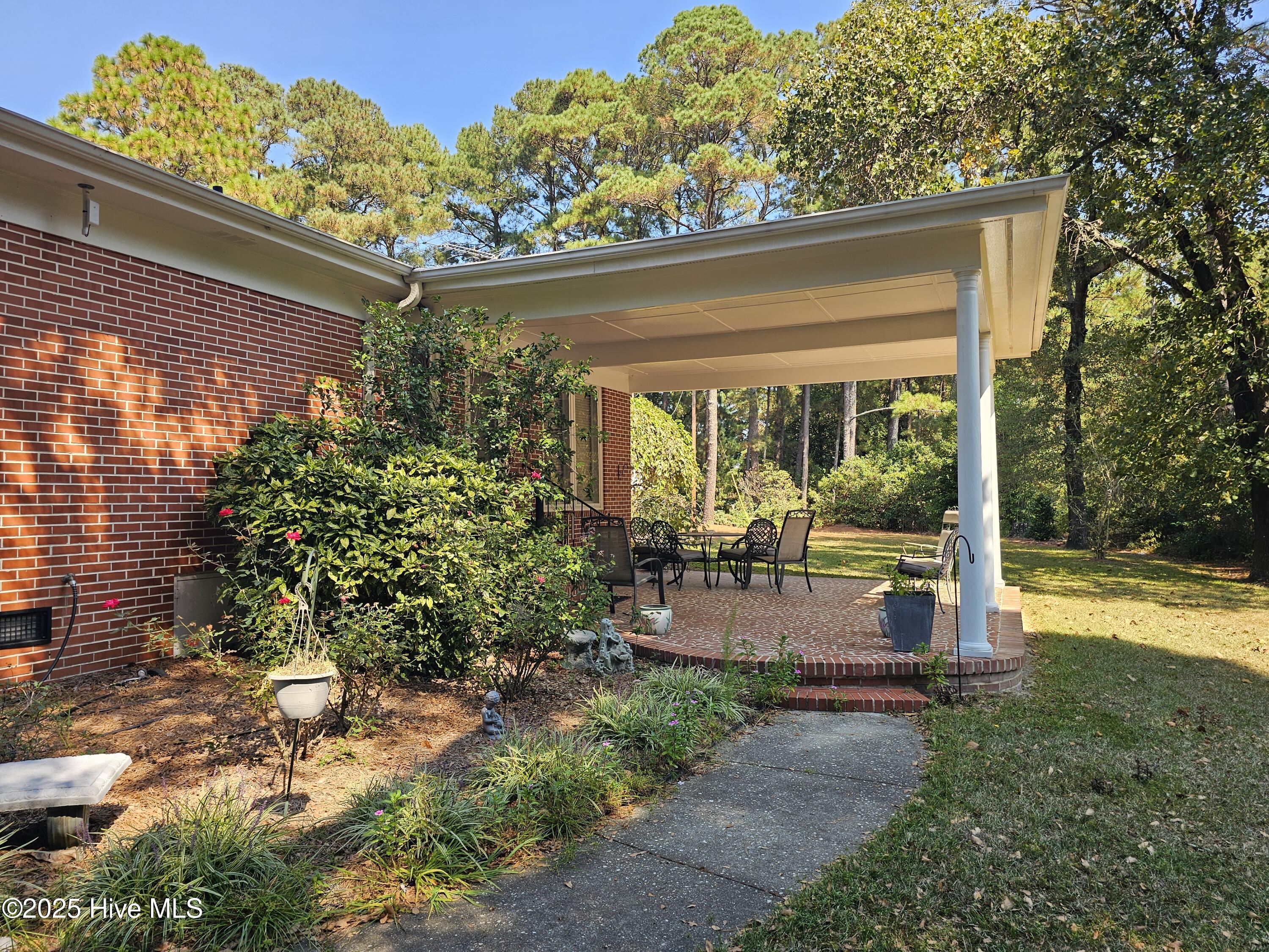 9506 Dunn Road Property Photo 4