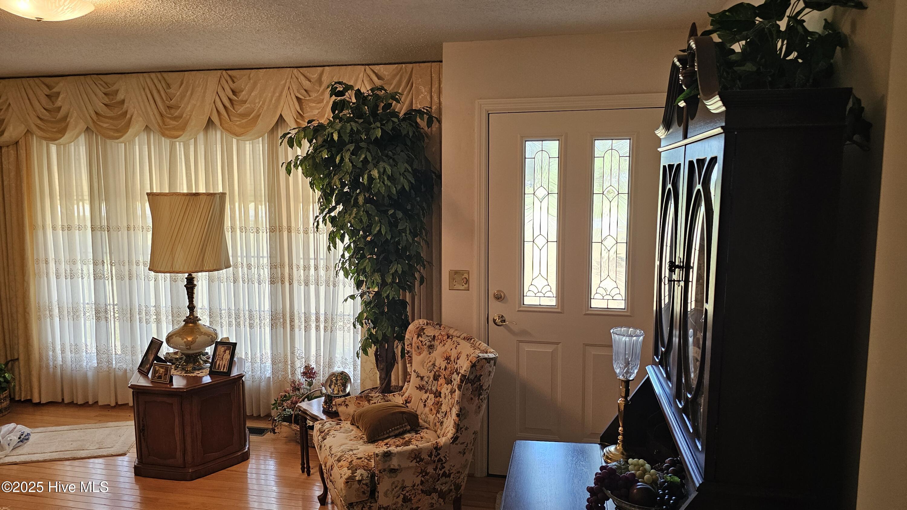 9506 Dunn Road Property Photo 14