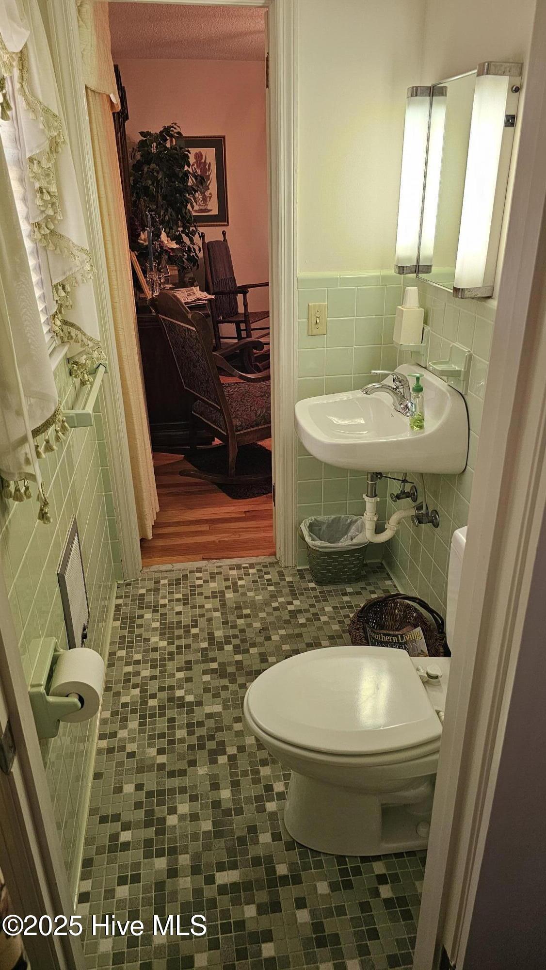 9506 Dunn Road Property Photo 16