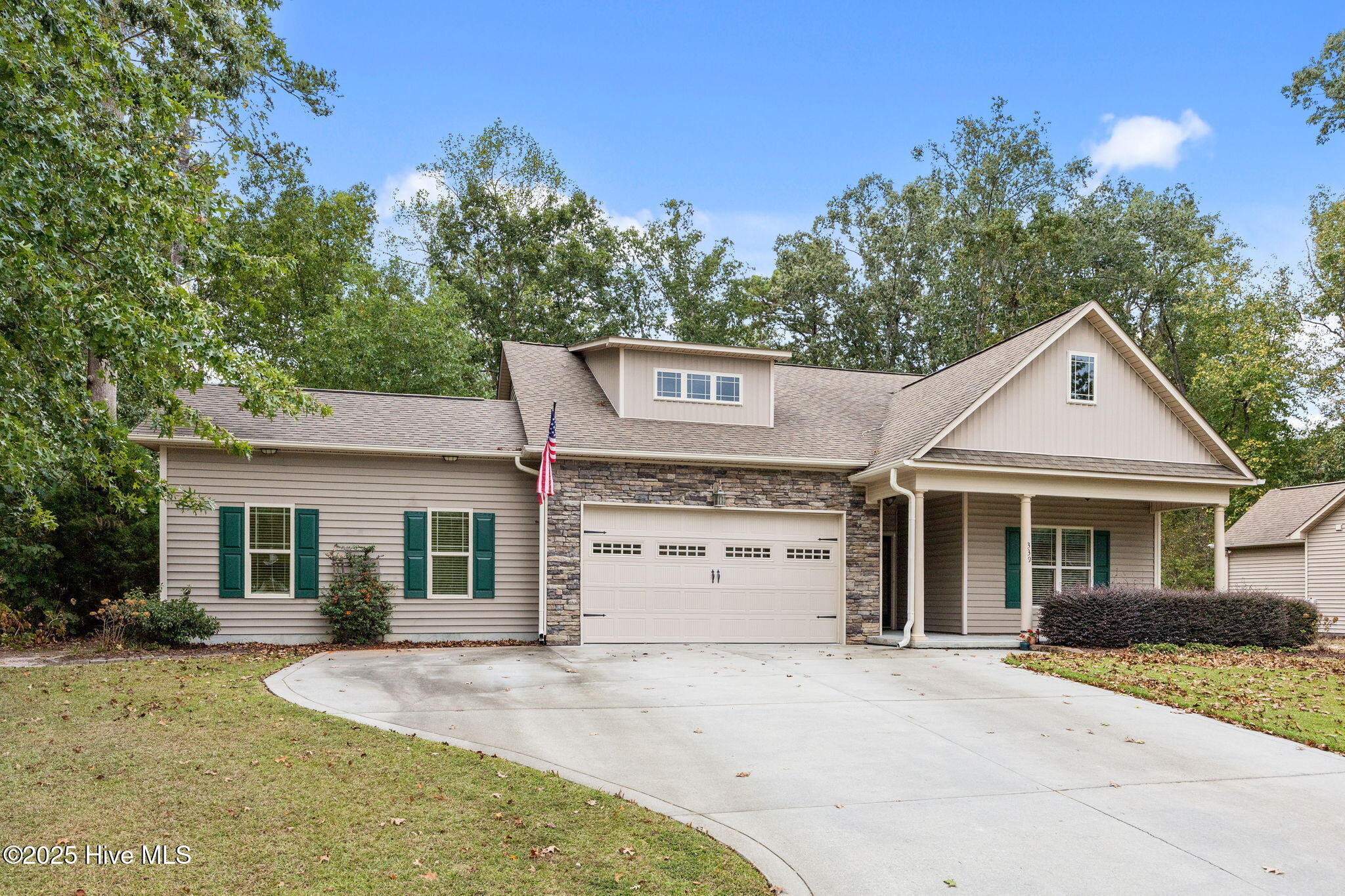 339 Victoria Drive Property Photo 1