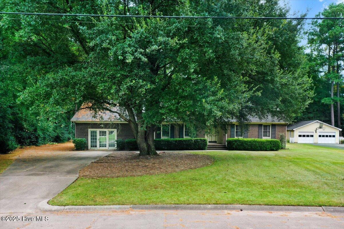 2407 Sparre Drive Property Photo 20