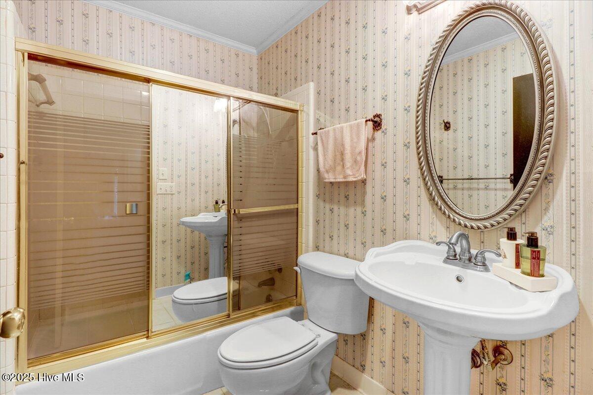 2407 Sparre Drive Property Photo 39