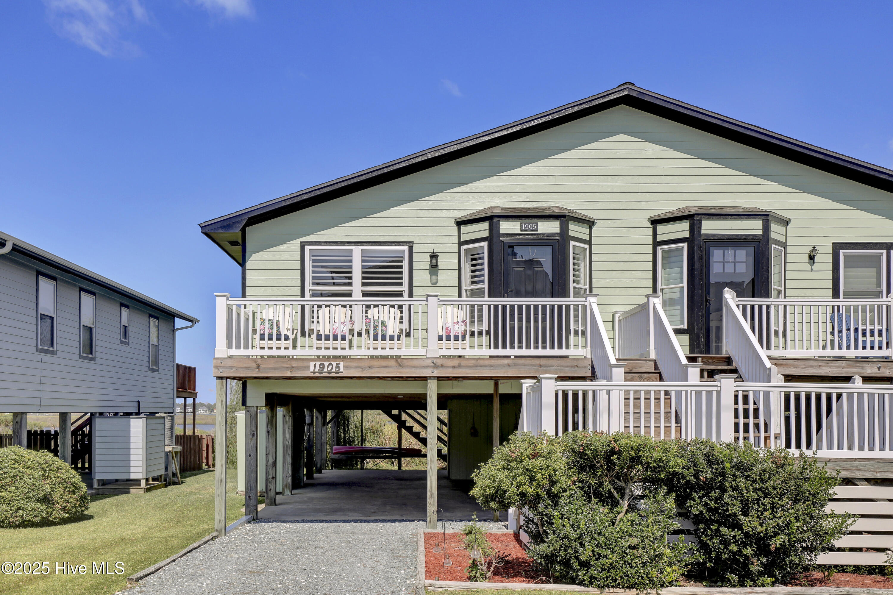 1905 New River Inlet Road Property Photo 1