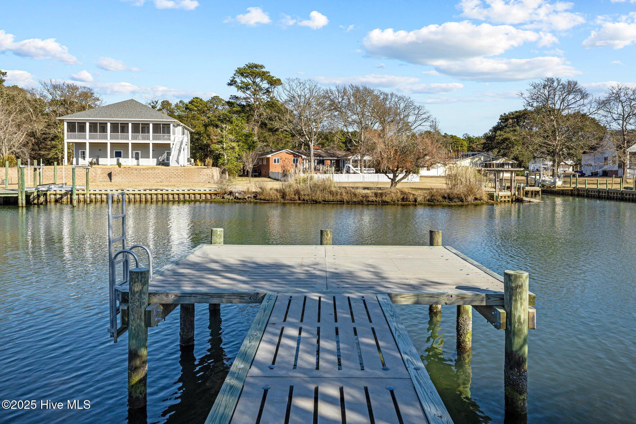 113 Cape Point Boulevard Property Photo 9