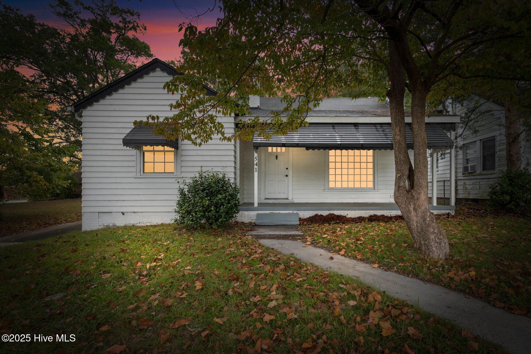 541 N Daughtry Street Property Photo 1