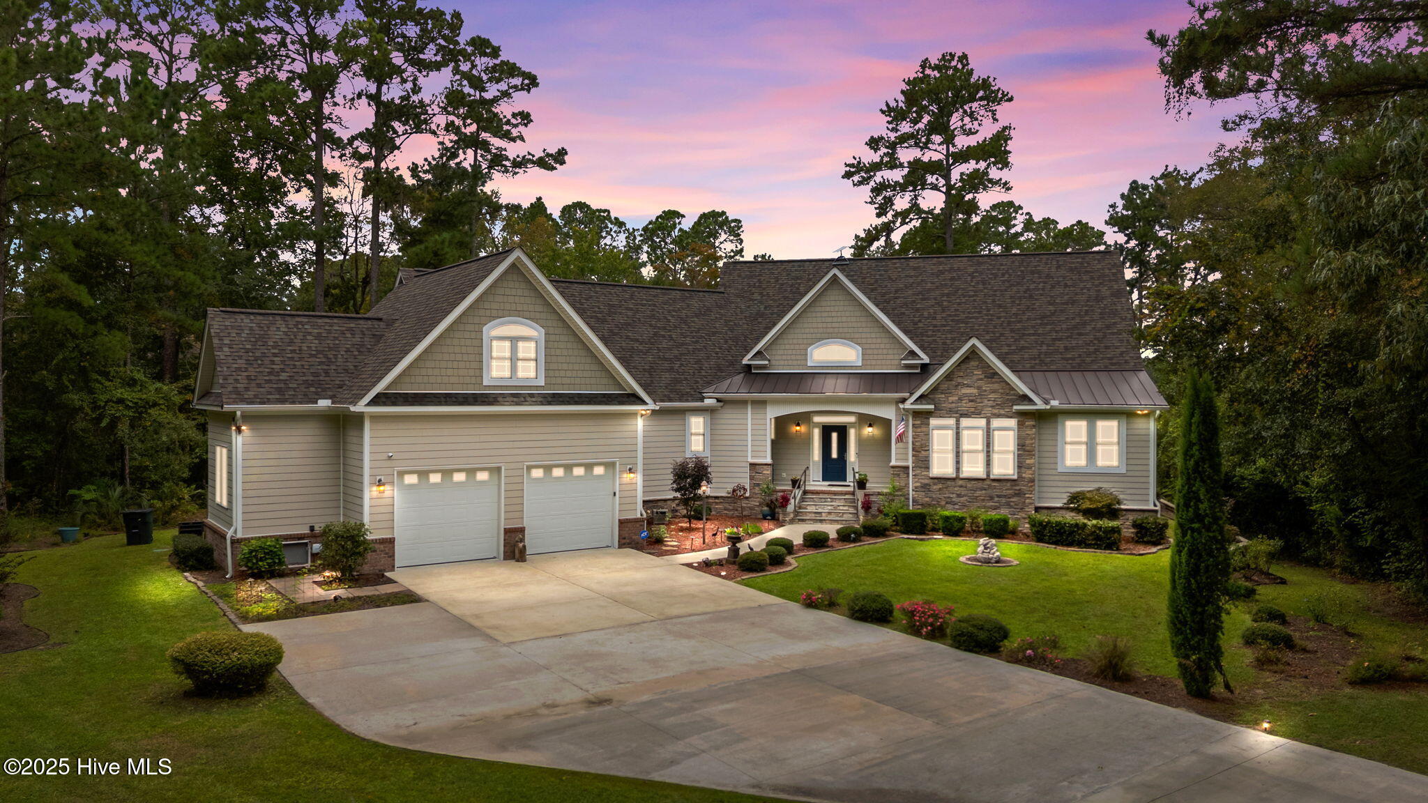 3339 Lee Landing Road Property Photo 1