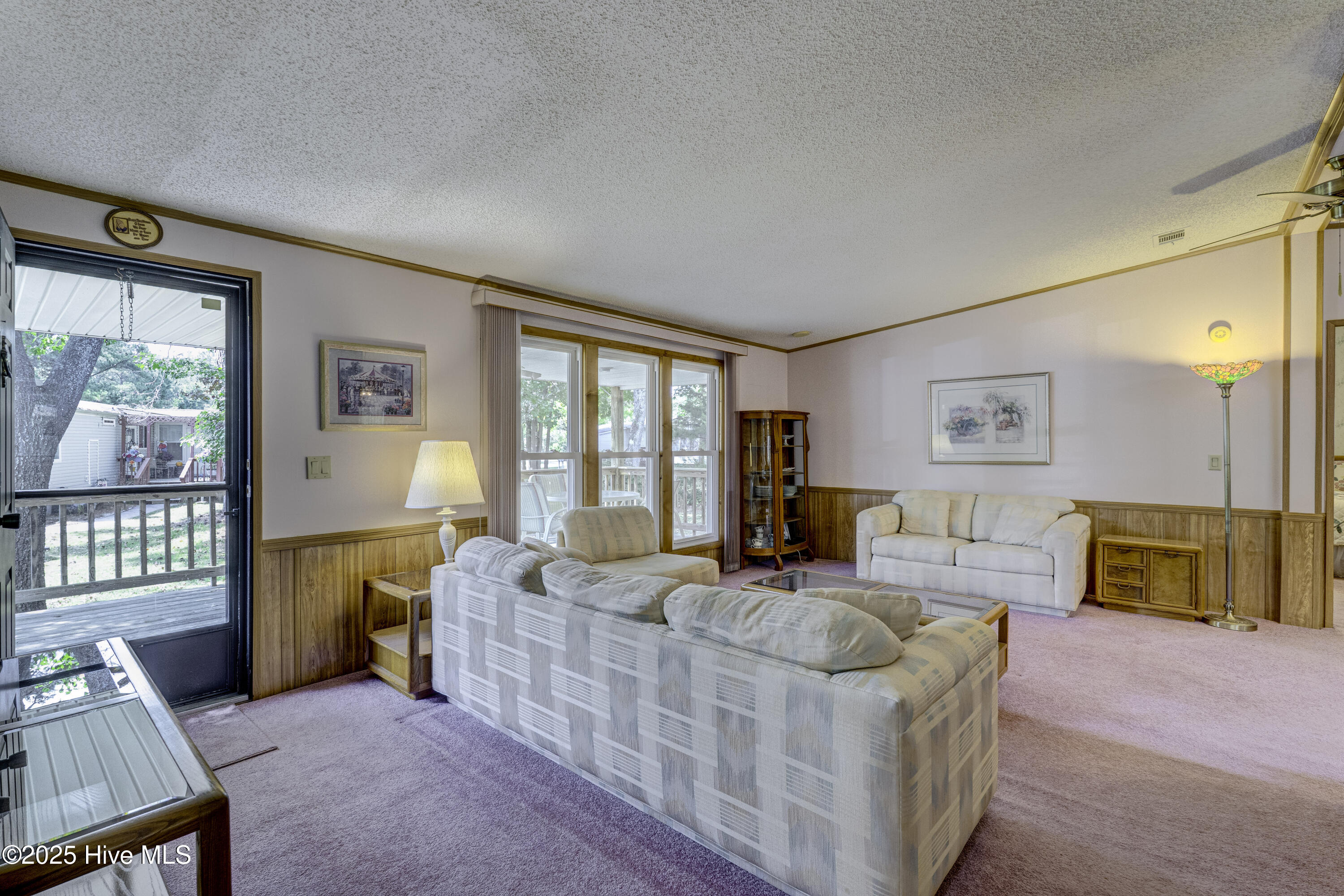 609 Outrigger Court Property Photo 5