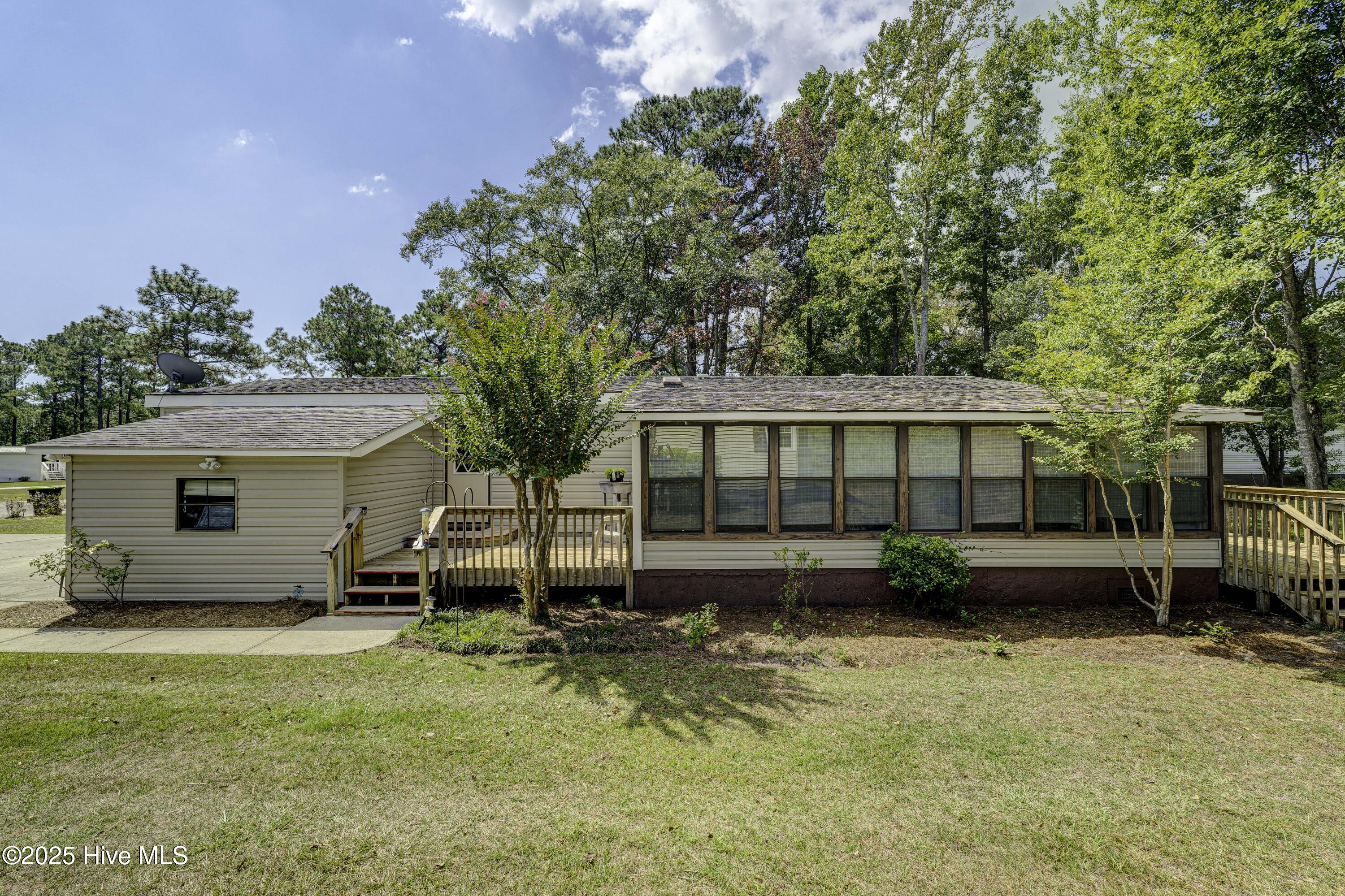 609 Outrigger Court Property Photo 29