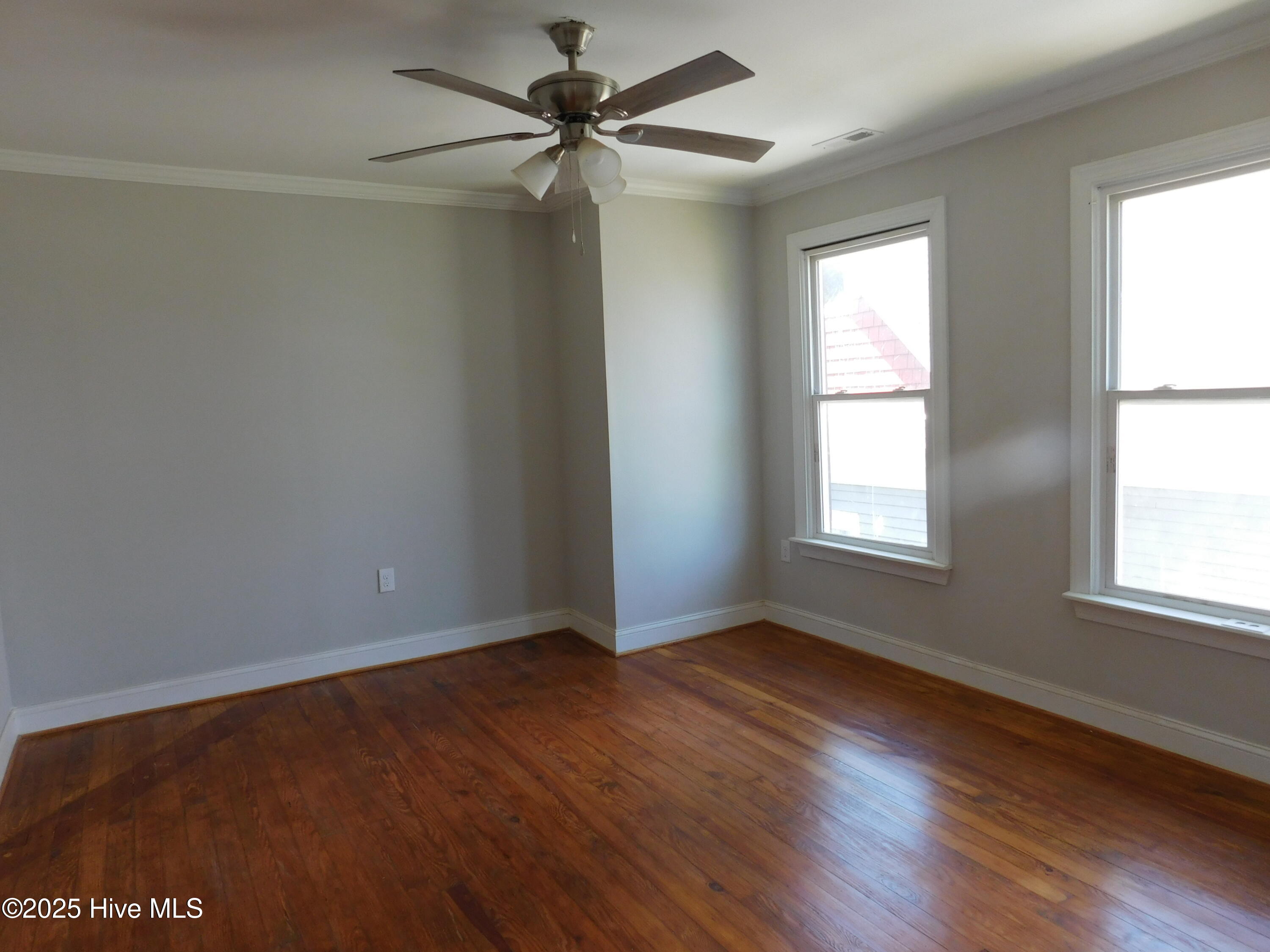 304 Avenue A Property Photo 16