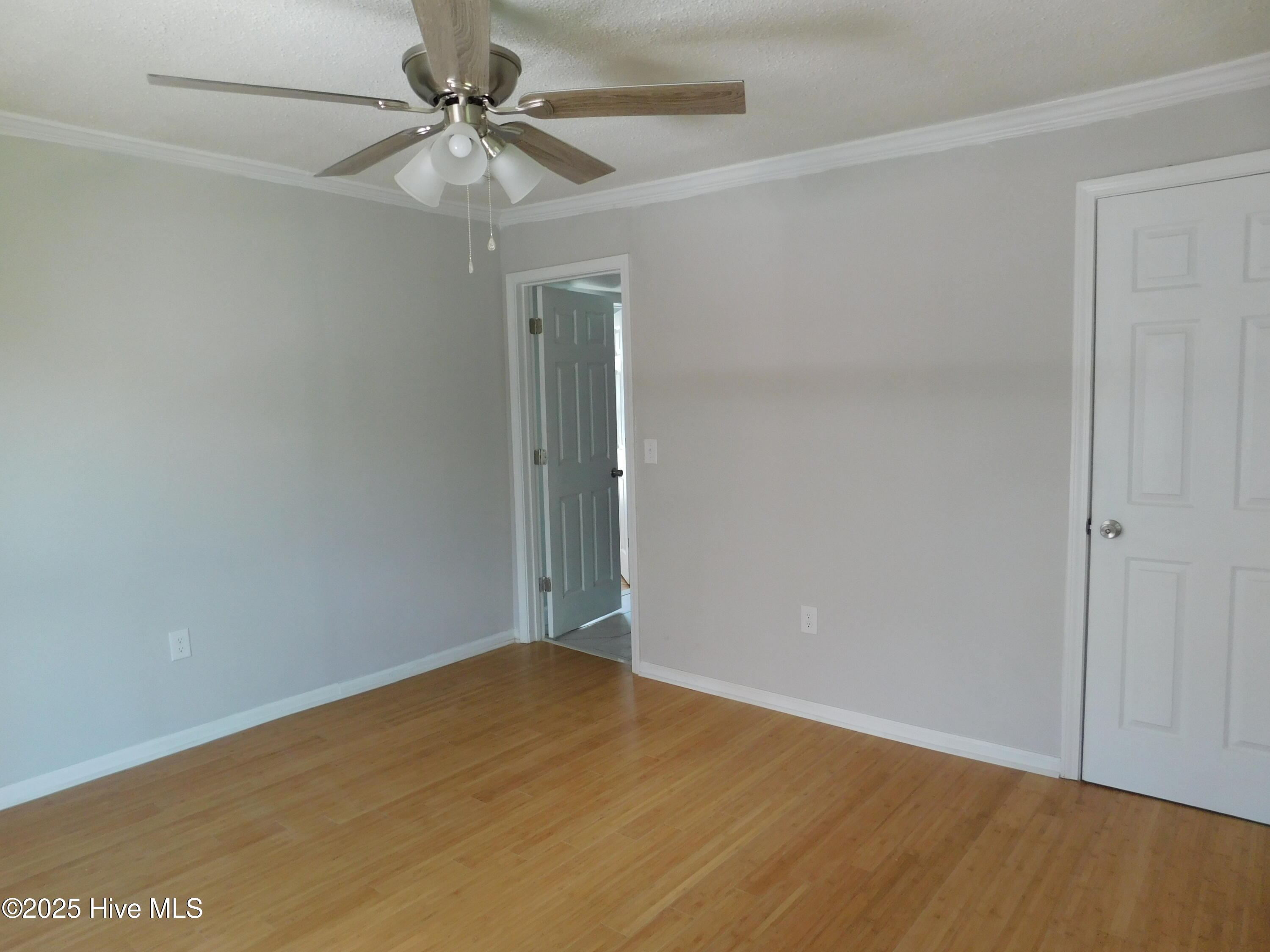 304 Avenue A Property Photo 21