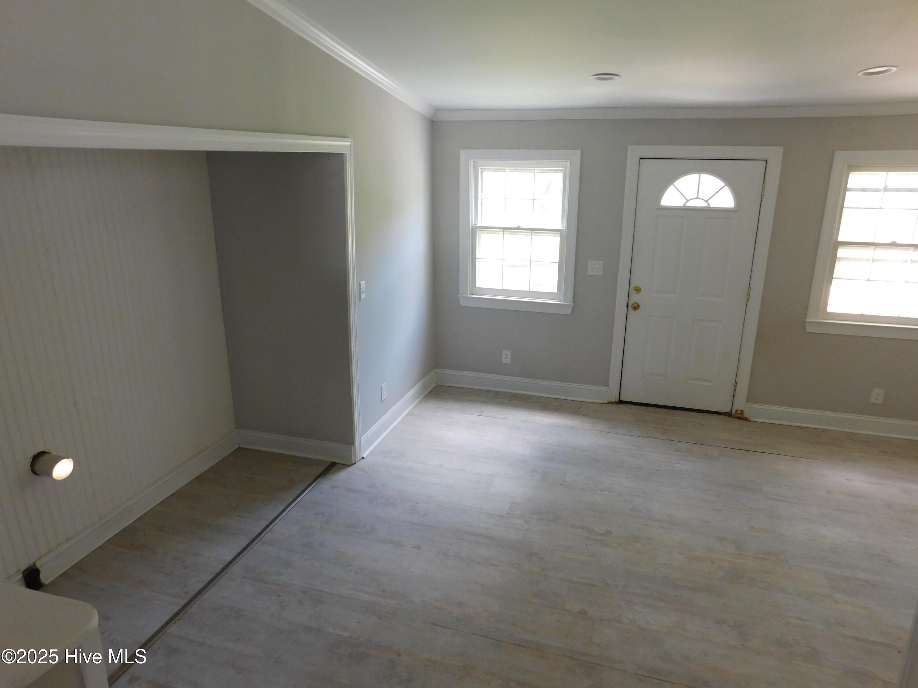 304 Avenue A Property Photo 32