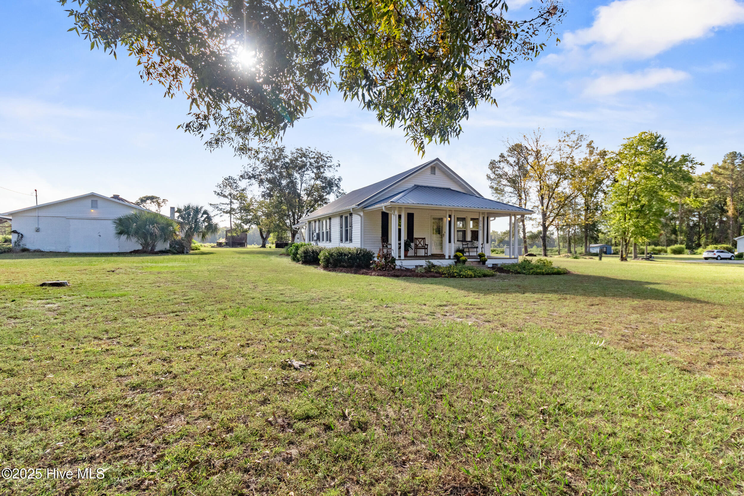 3763 Bell Williams Road Property Photo 1