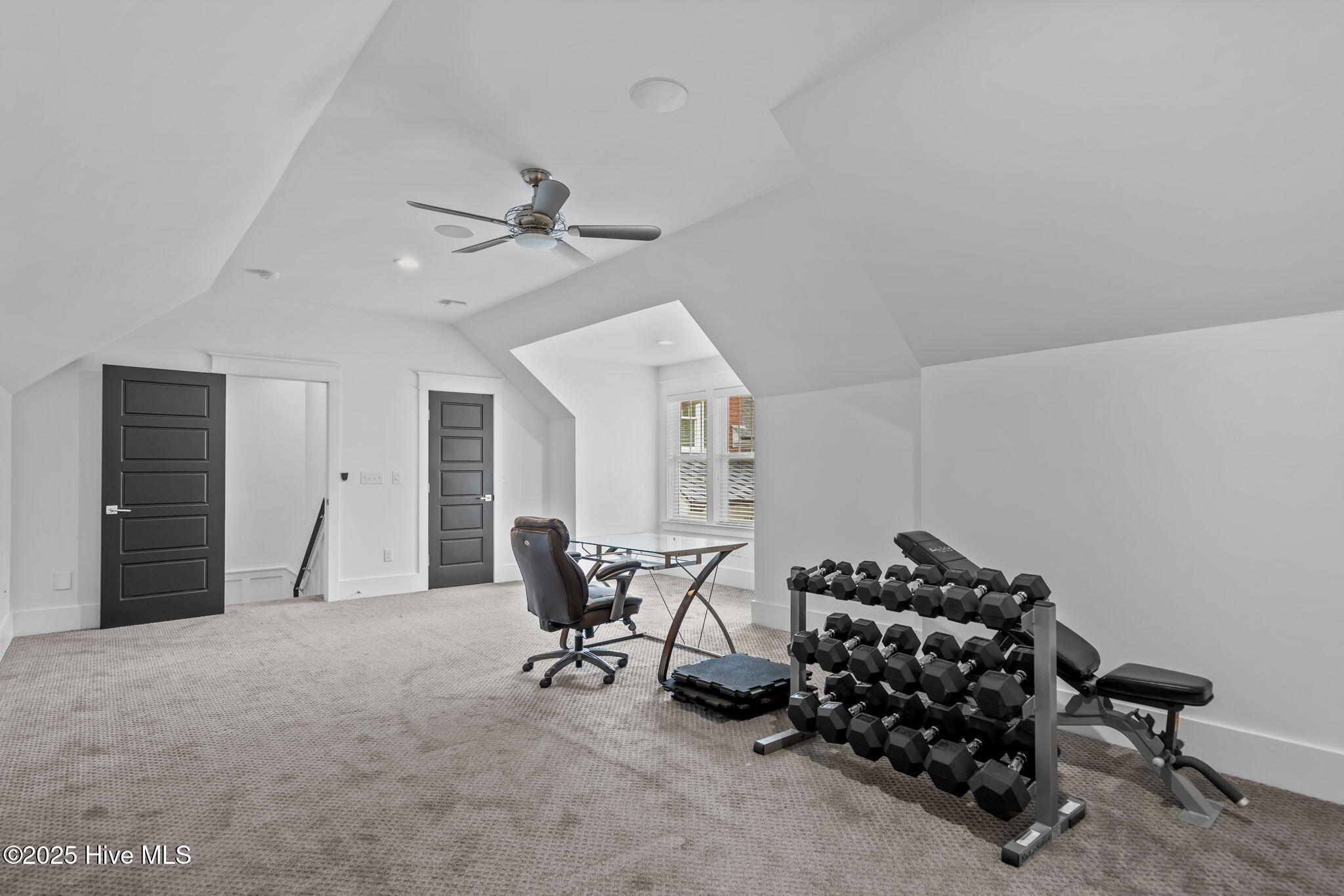 314 E Rolling Meadows Road Property Photo 47