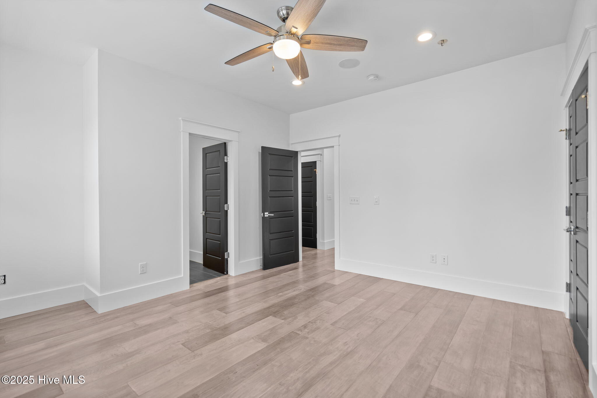 314 E Rolling Meadows Road Property Photo 62