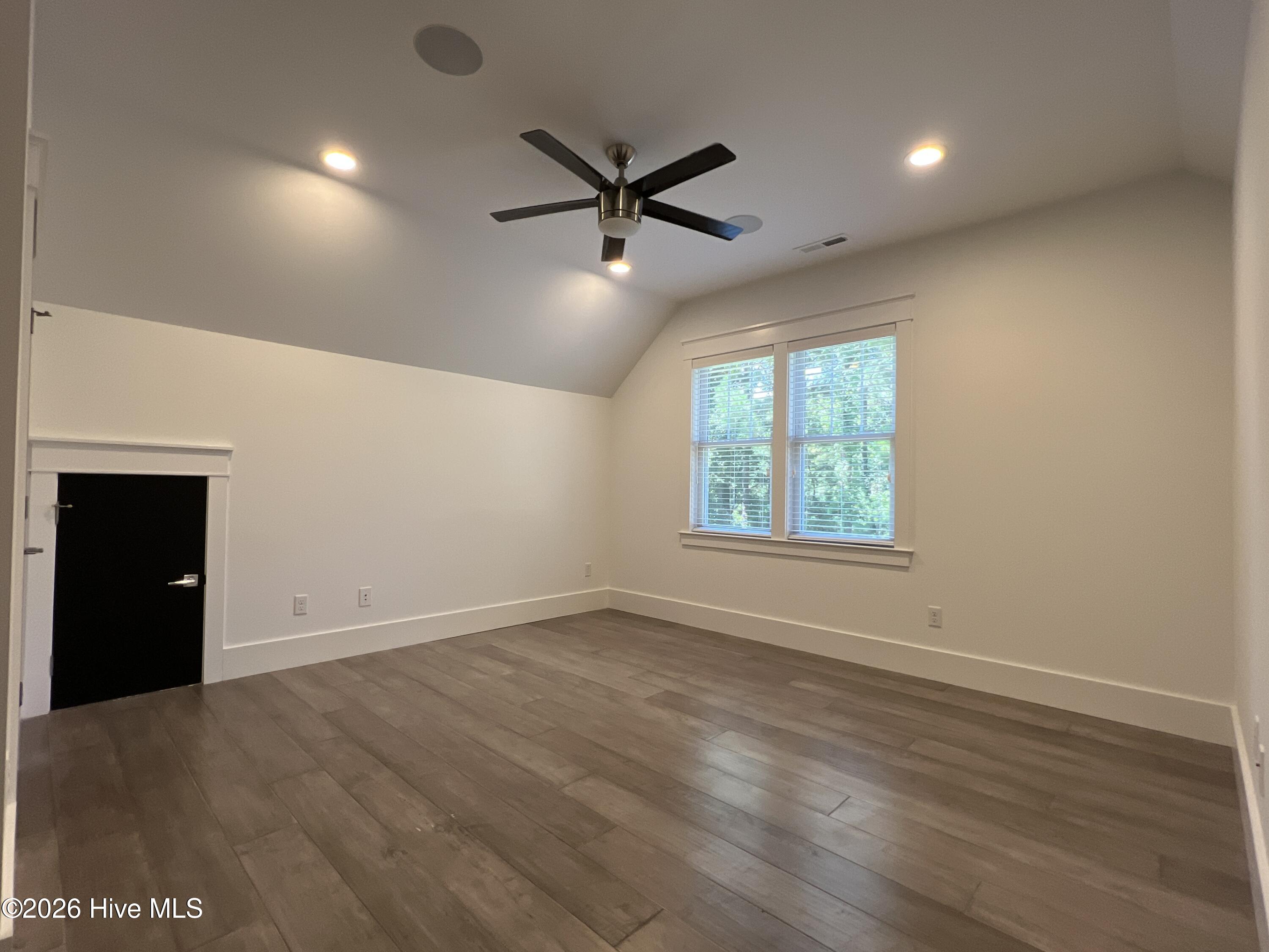 314 E Rolling Meadows Road Property Photo 66