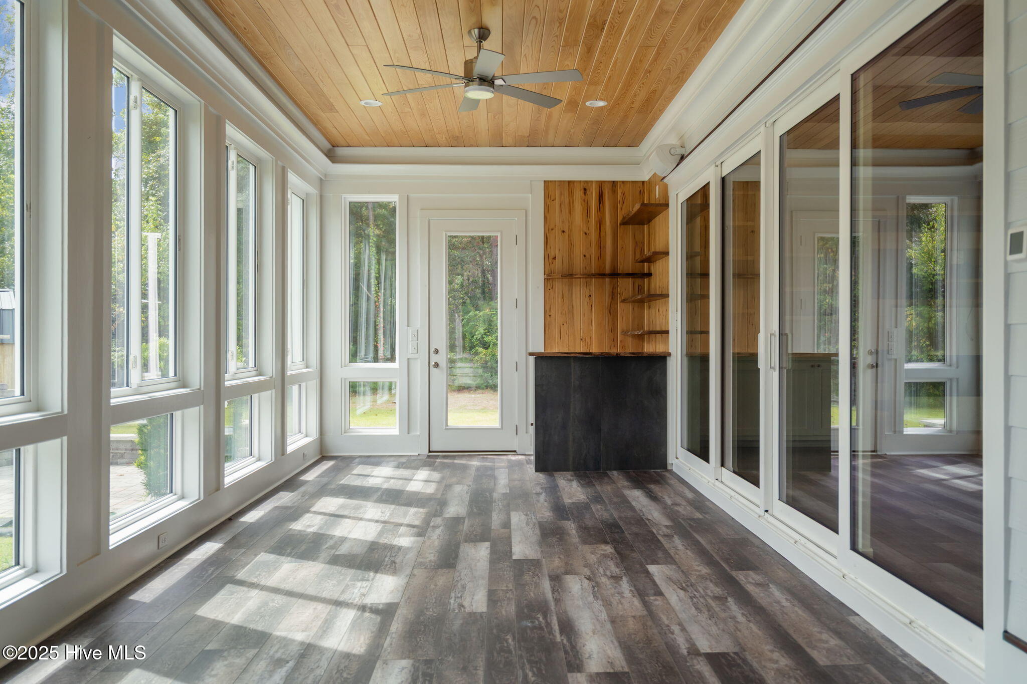 314 E Rolling Meadows Road Property Photo 70