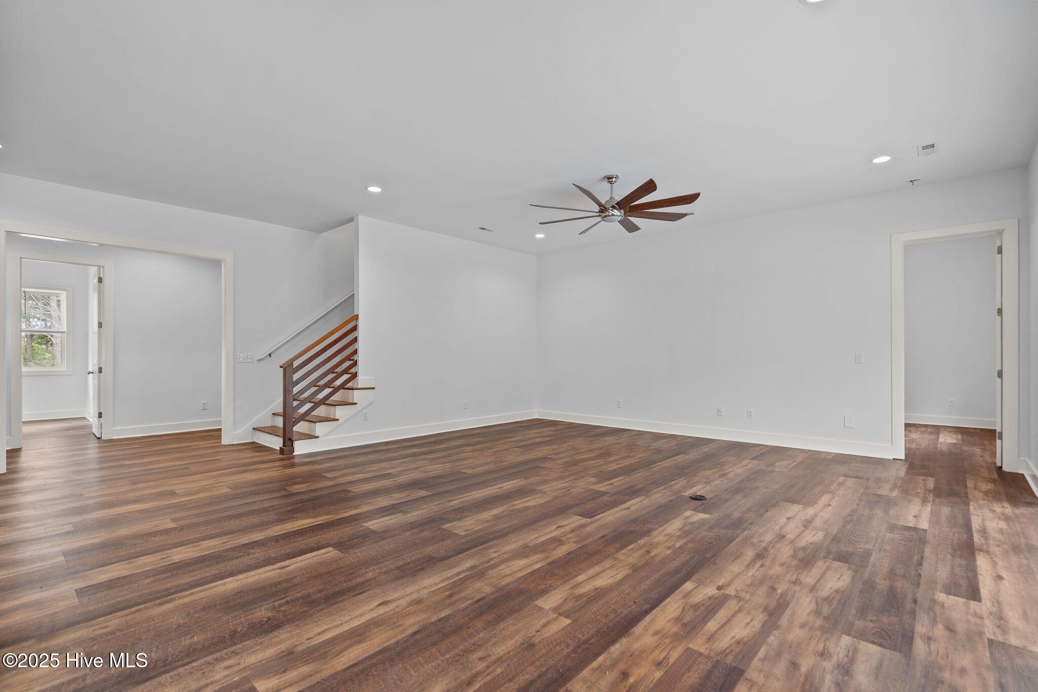 314 E Rolling Meadows Road Property Photo 108