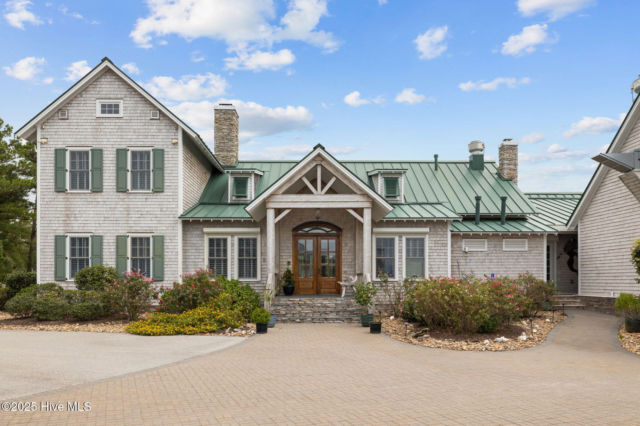 811 Highway 70 Property Photo 1
