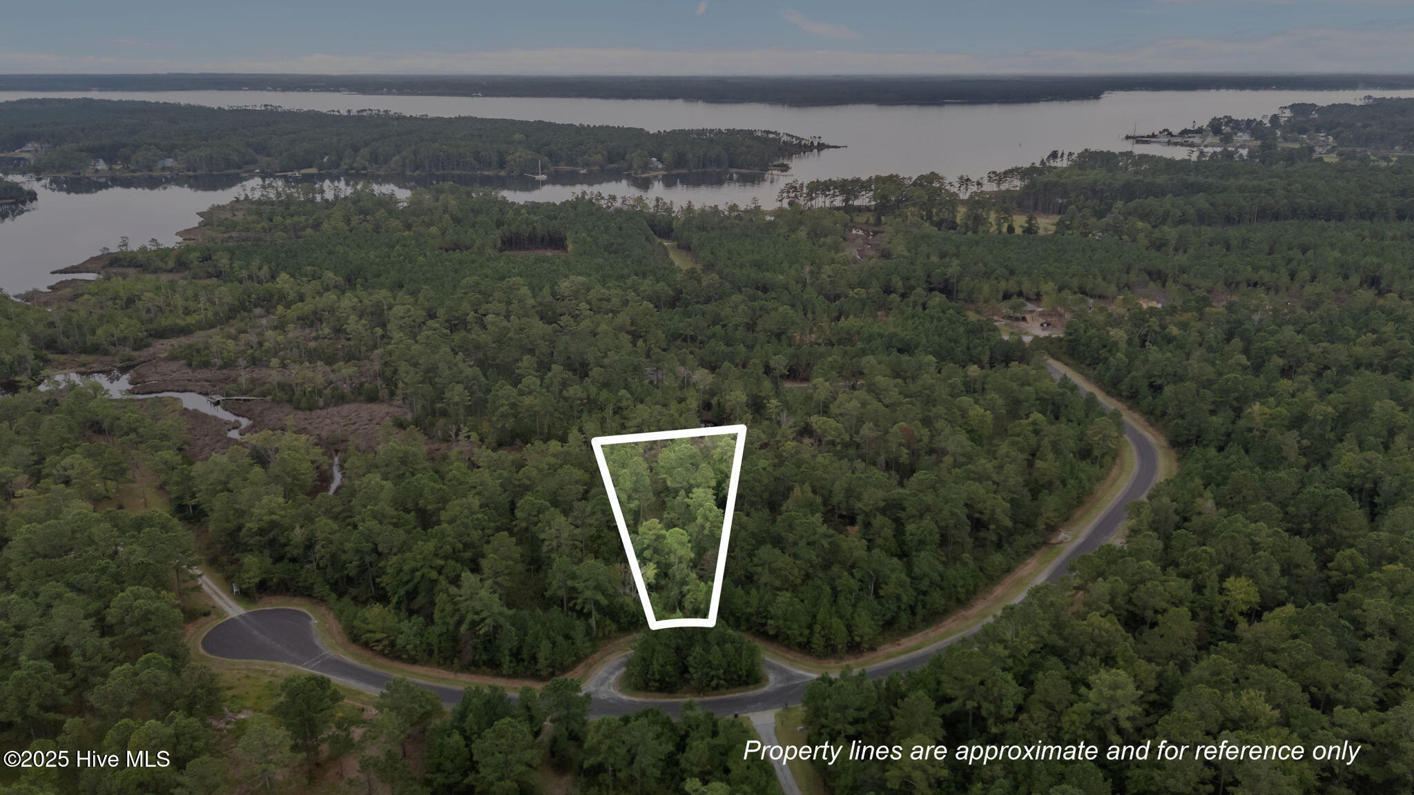 214 Shell Castle Lane Property Photo 1