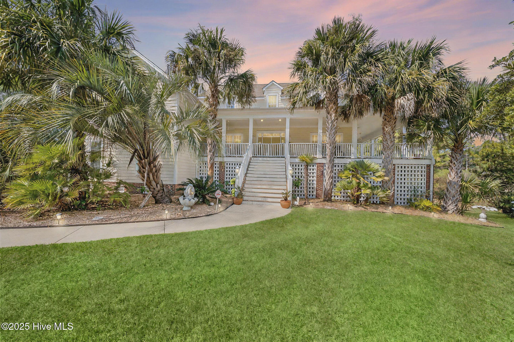 213 Point Drive Property Photo 1