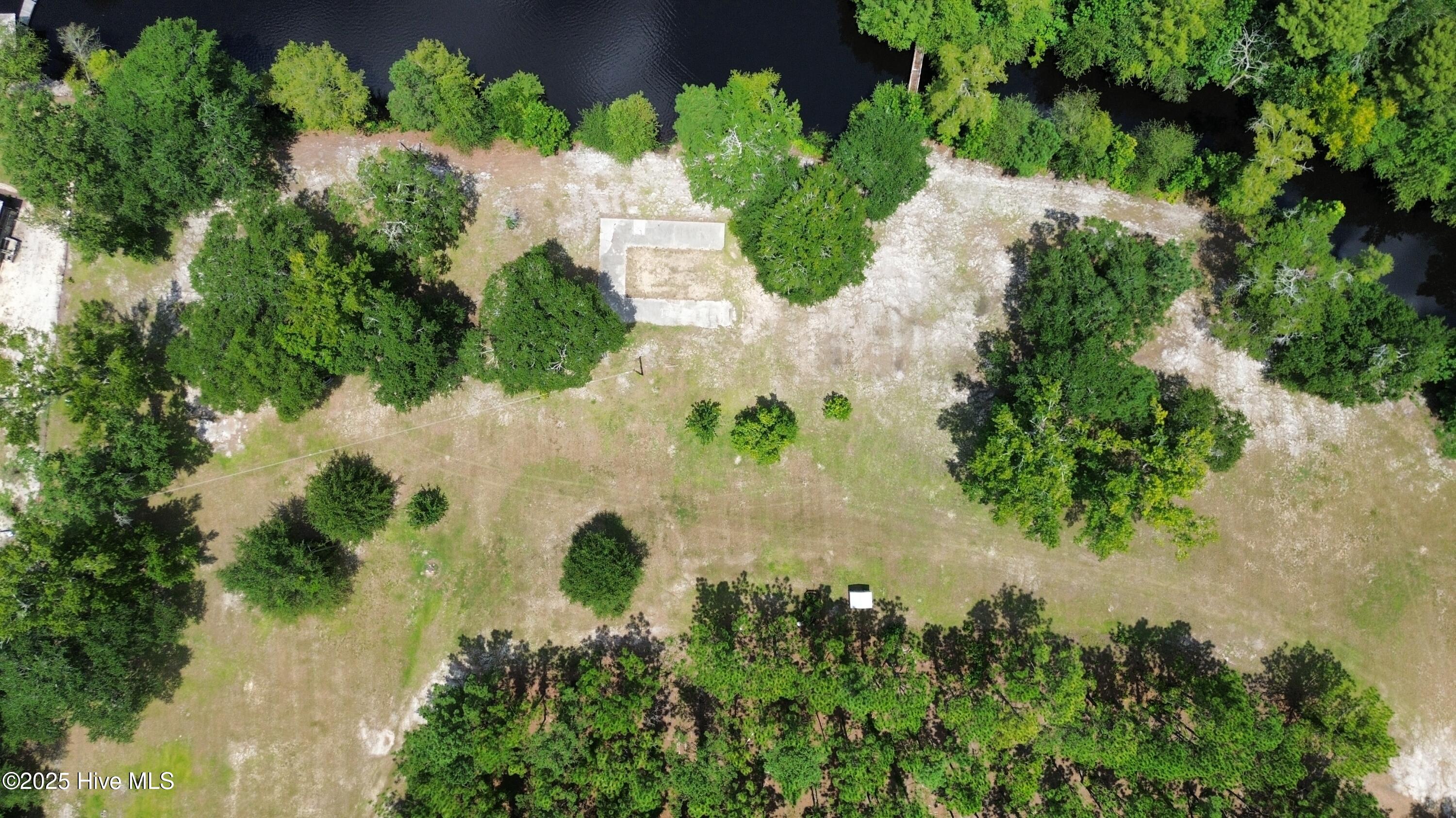 250 Long Bluff Road Property Photo 4