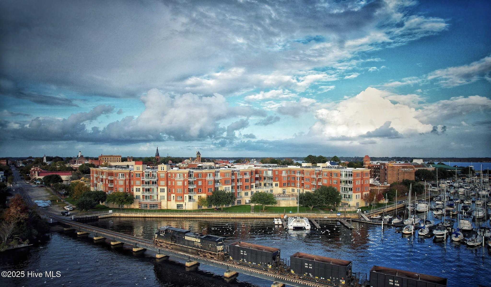 407 Sky Sail Boulevard Property Photo 1