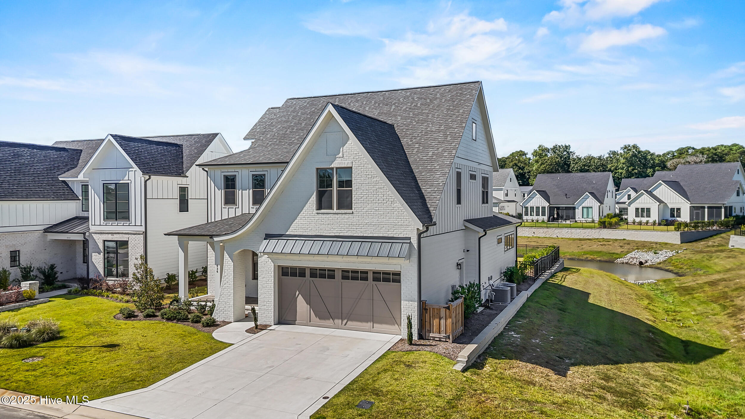 636 Waterstone Drive Property Photo 1