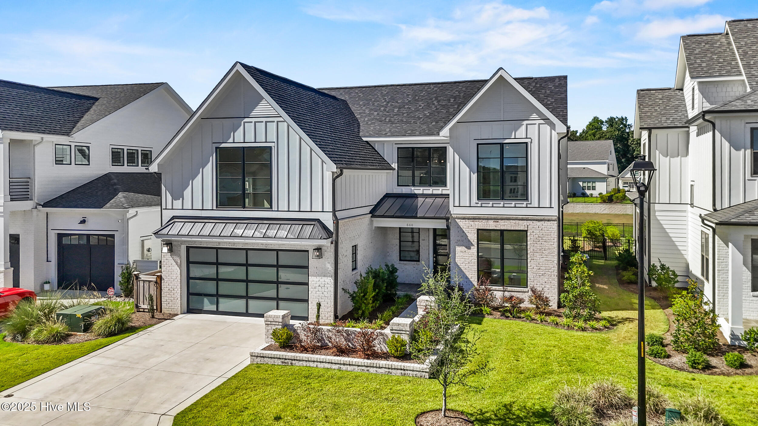 640 Waterstone Drive Property Photo 1