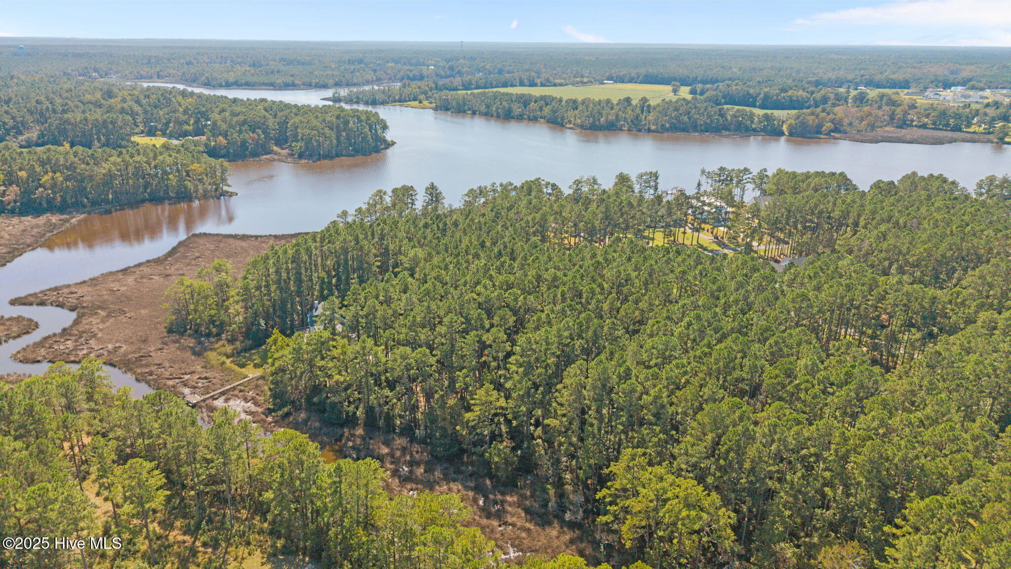 105 Sumter Court Property Photo 1