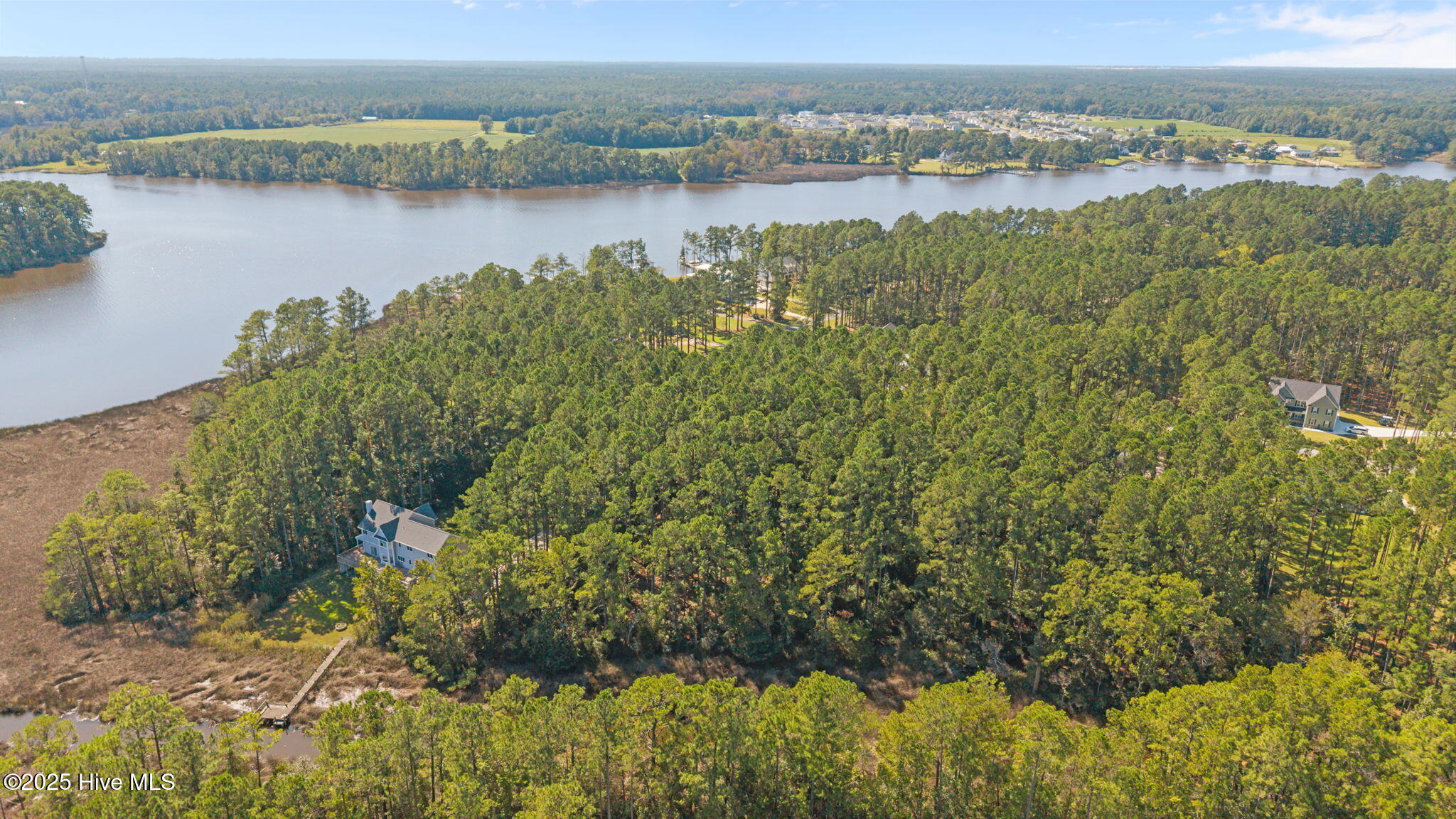 105 Sumter Court Property Photo 4