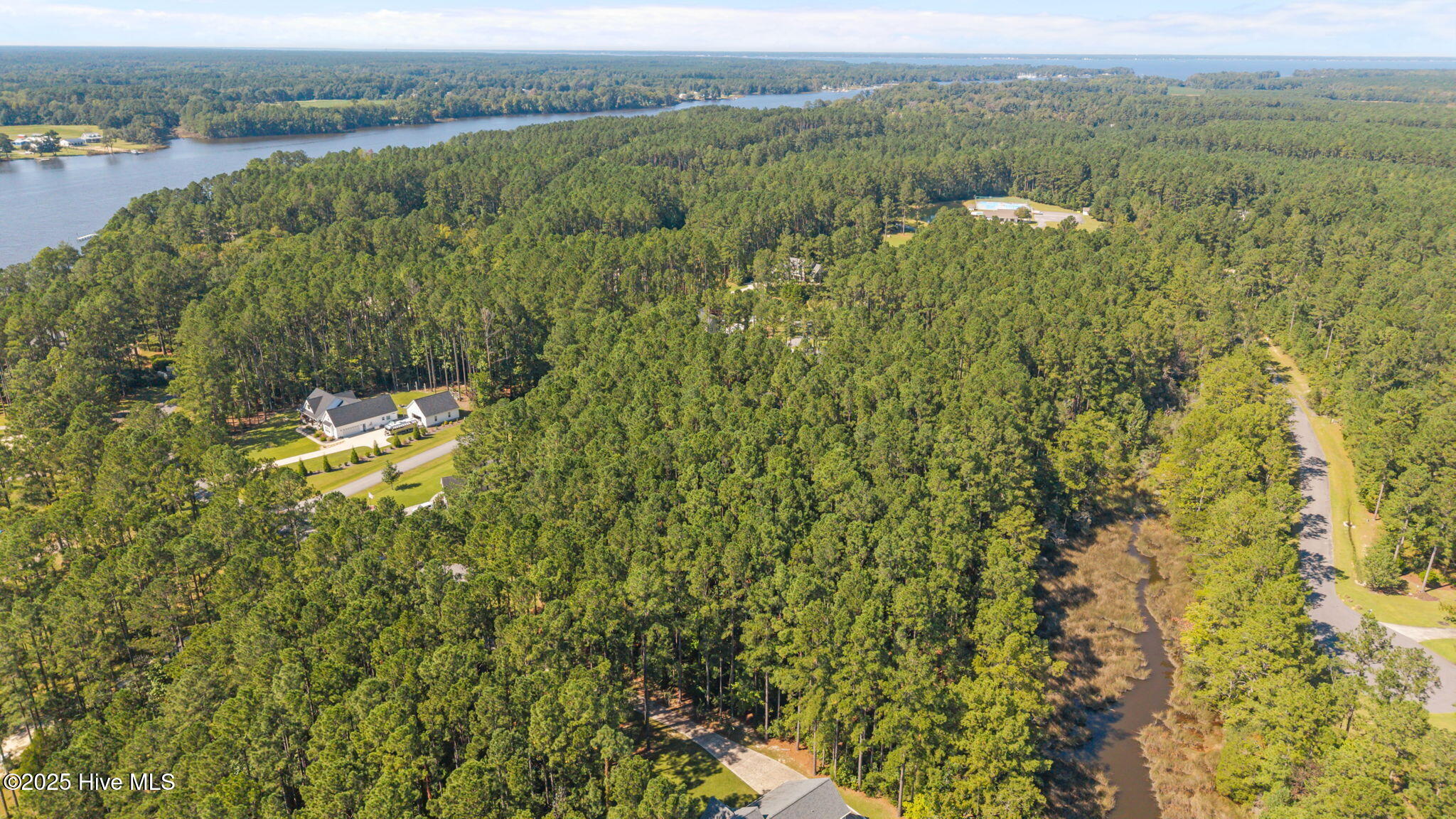 105 Sumter Court Property Photo 6