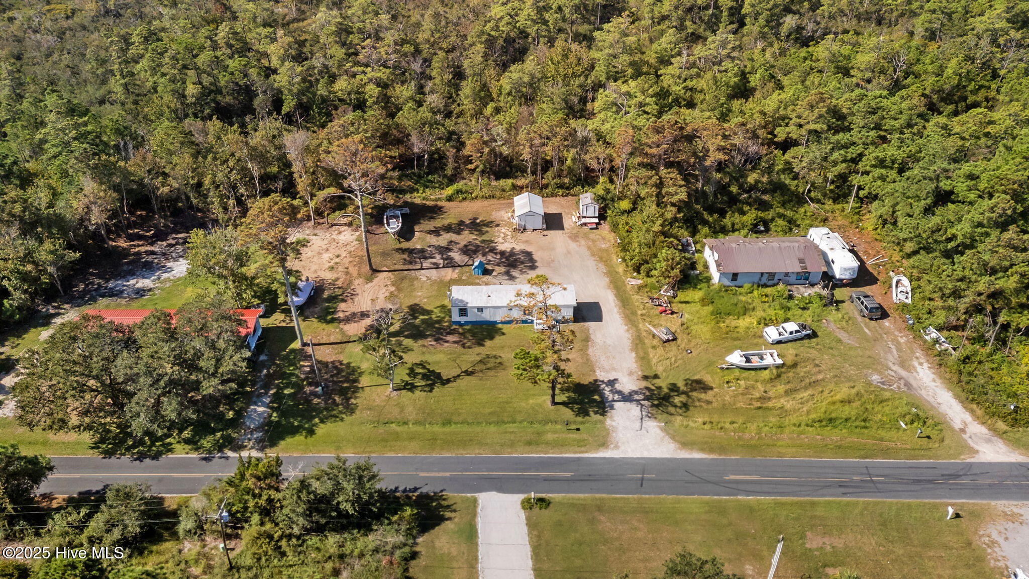 424 Lola Road Property Photo 3
