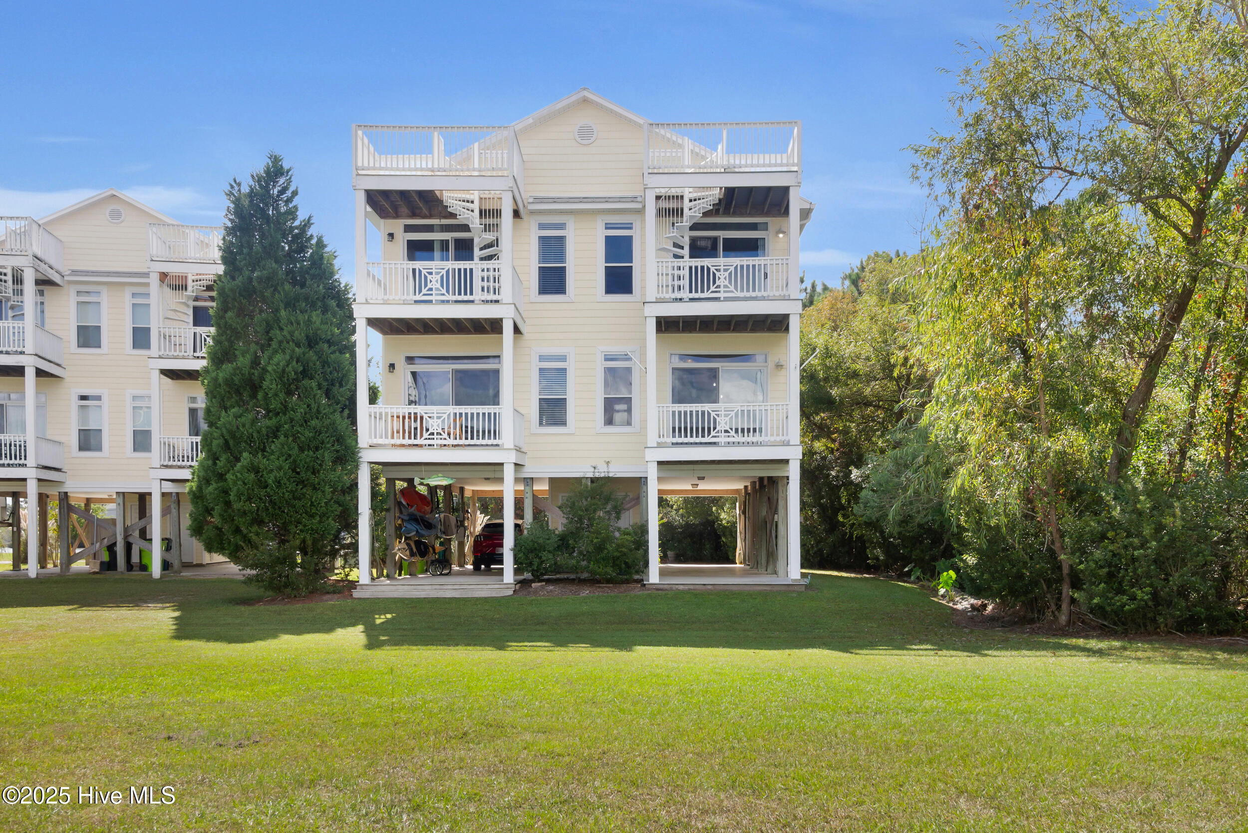 4001 Marina Townes Drive Property Photo 1