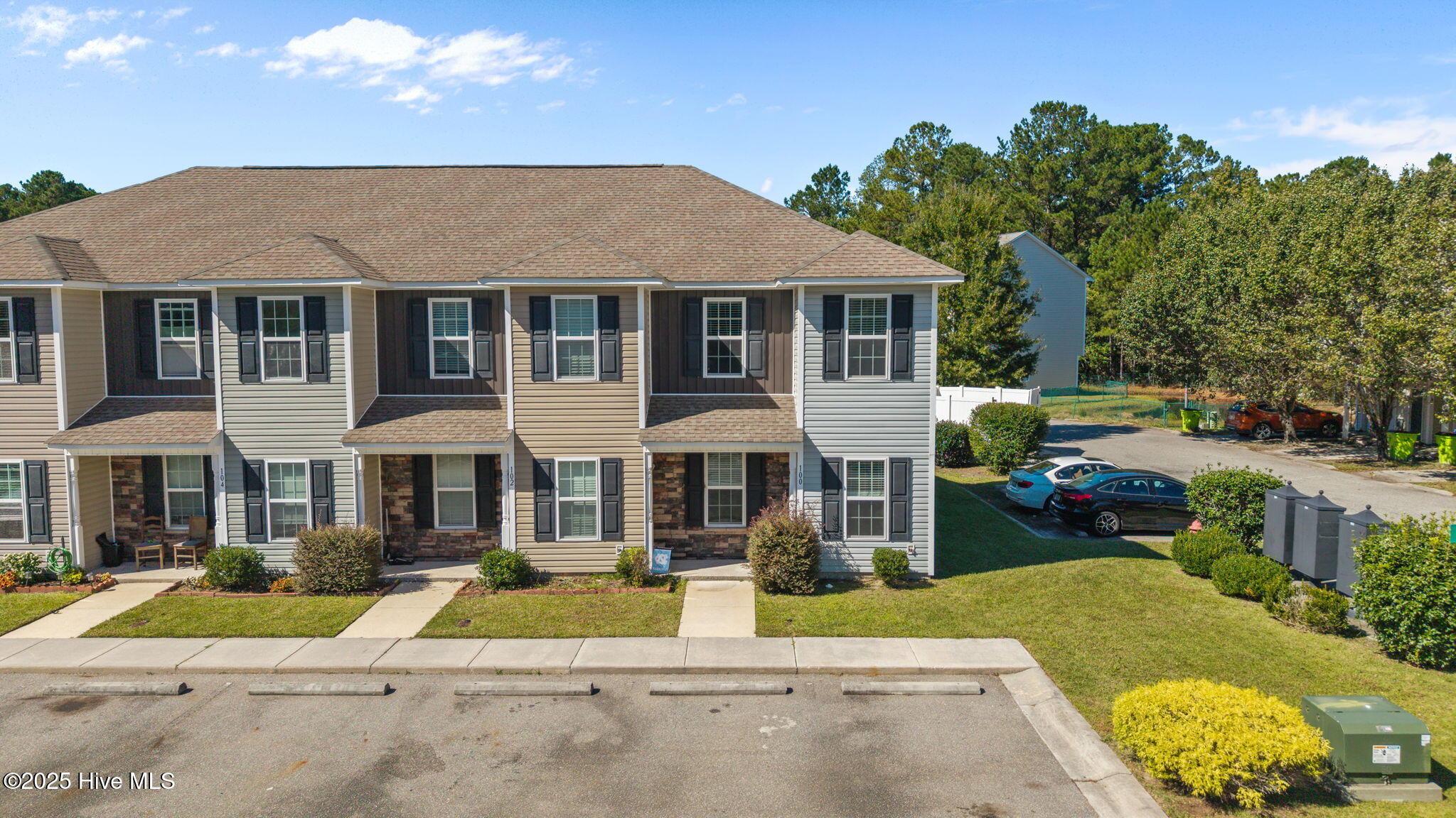 100 Meadow Way Property Photo 1