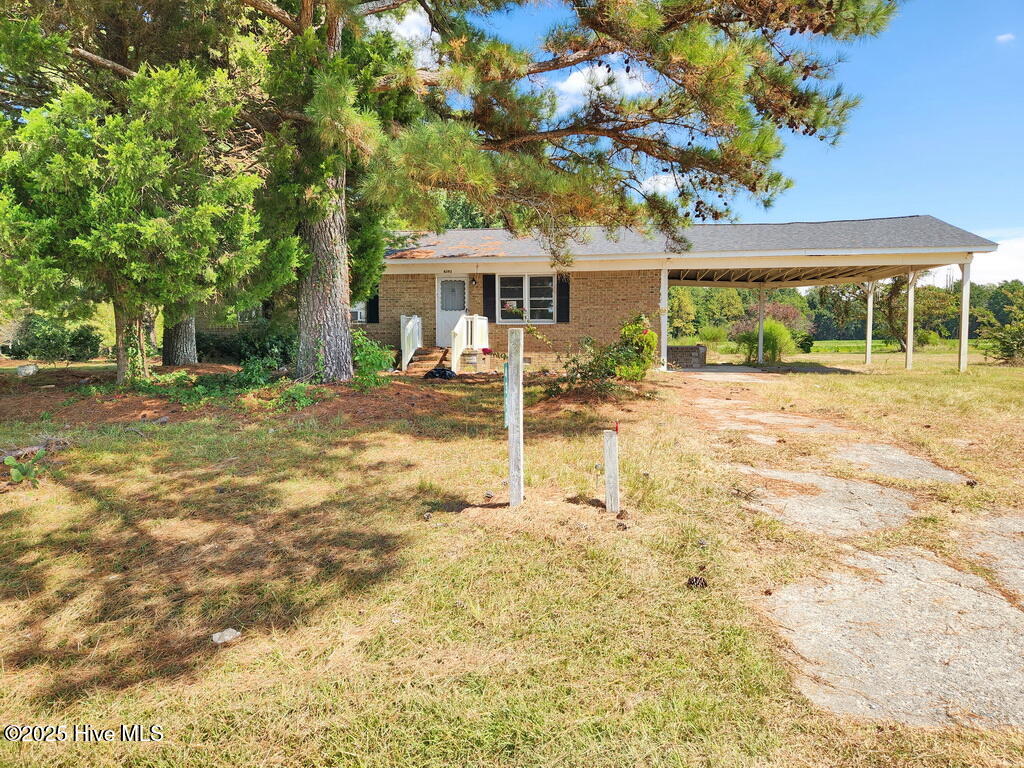 4393 Hassell Road Property Photo 1