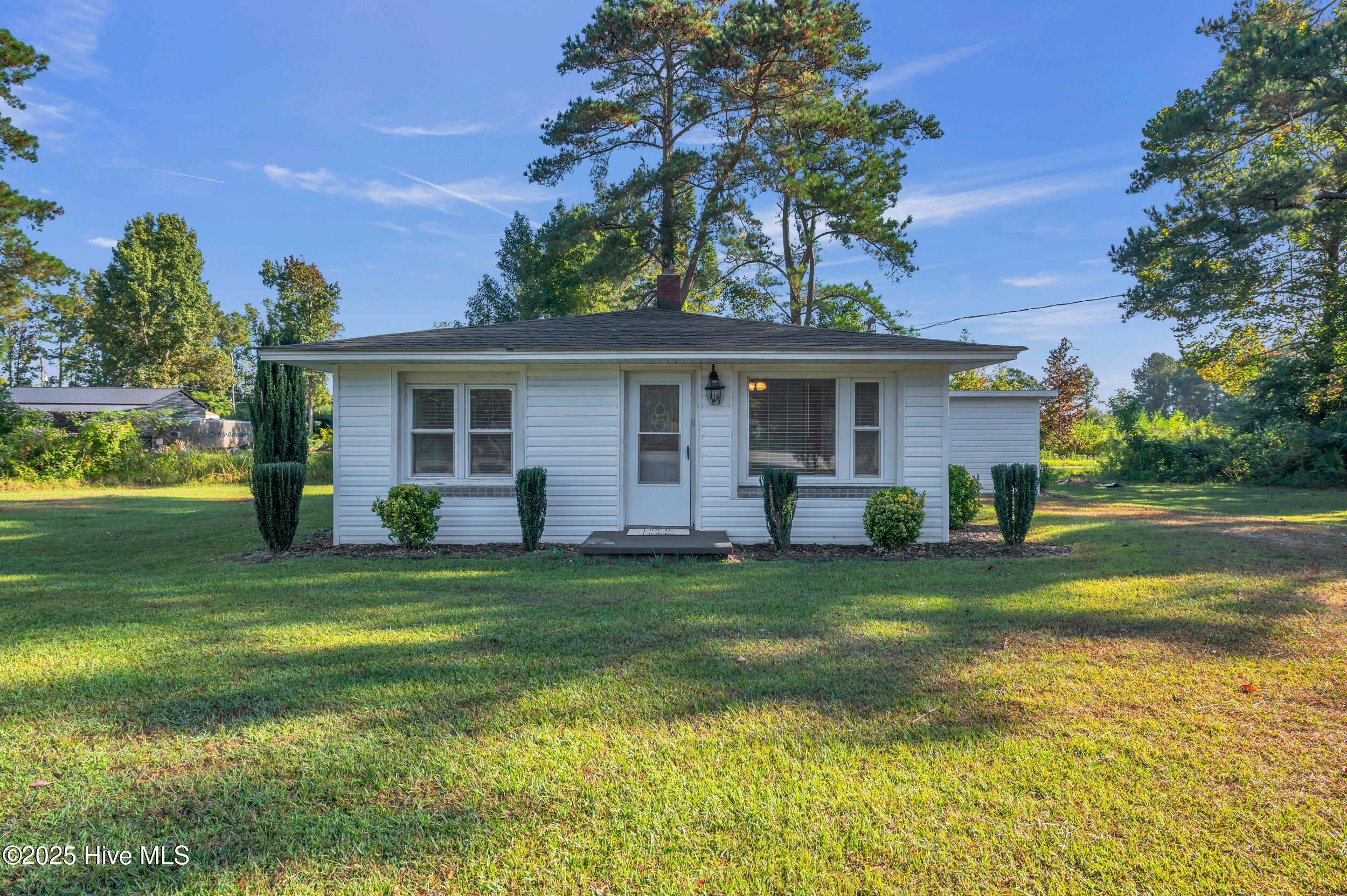 351 Green Swamp Road Property Photo 1