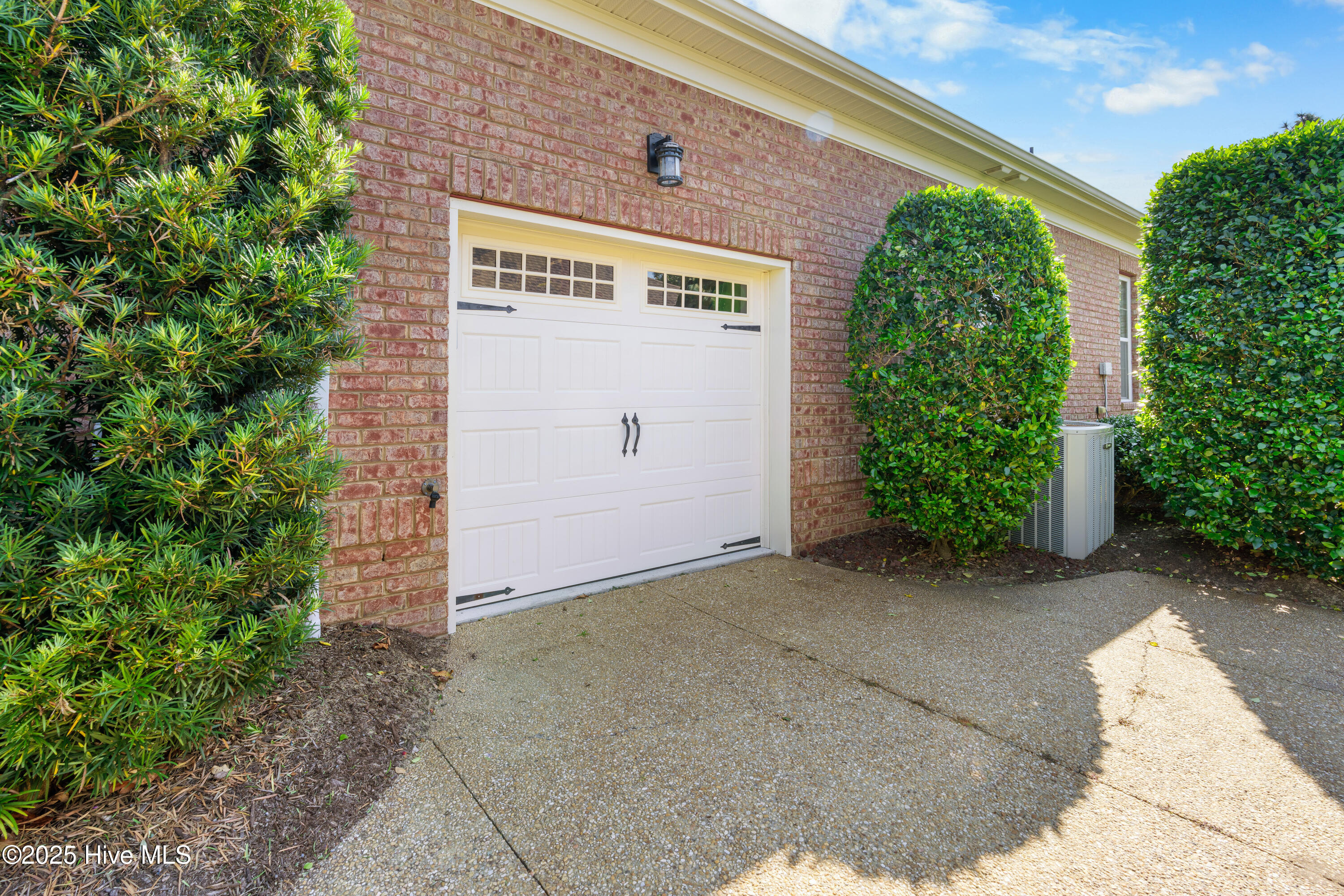 2289 Compass Pointe South Wynd Property Photo 17