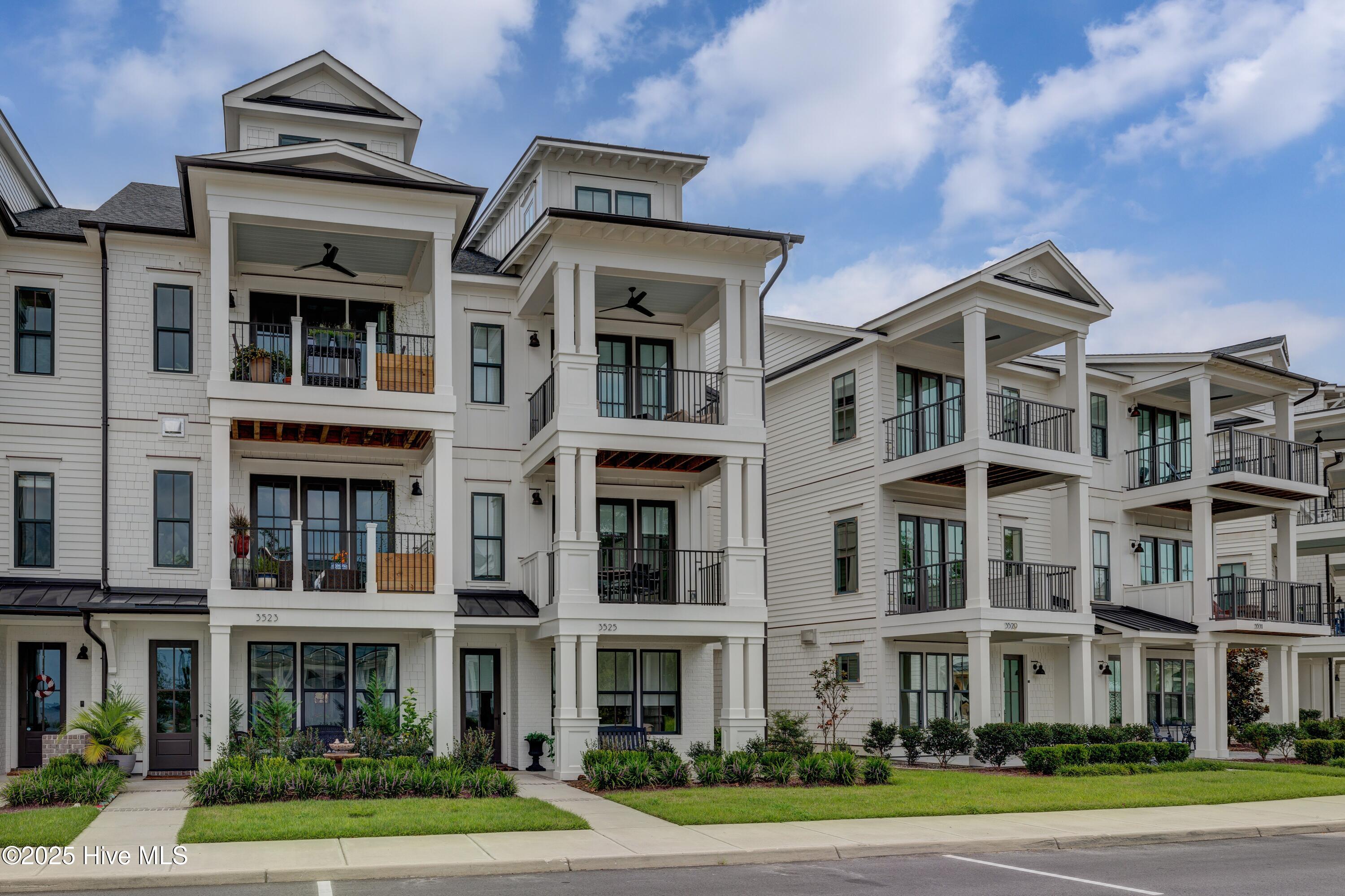 3525 Watercraft Ferry Avenue Property Photo 1