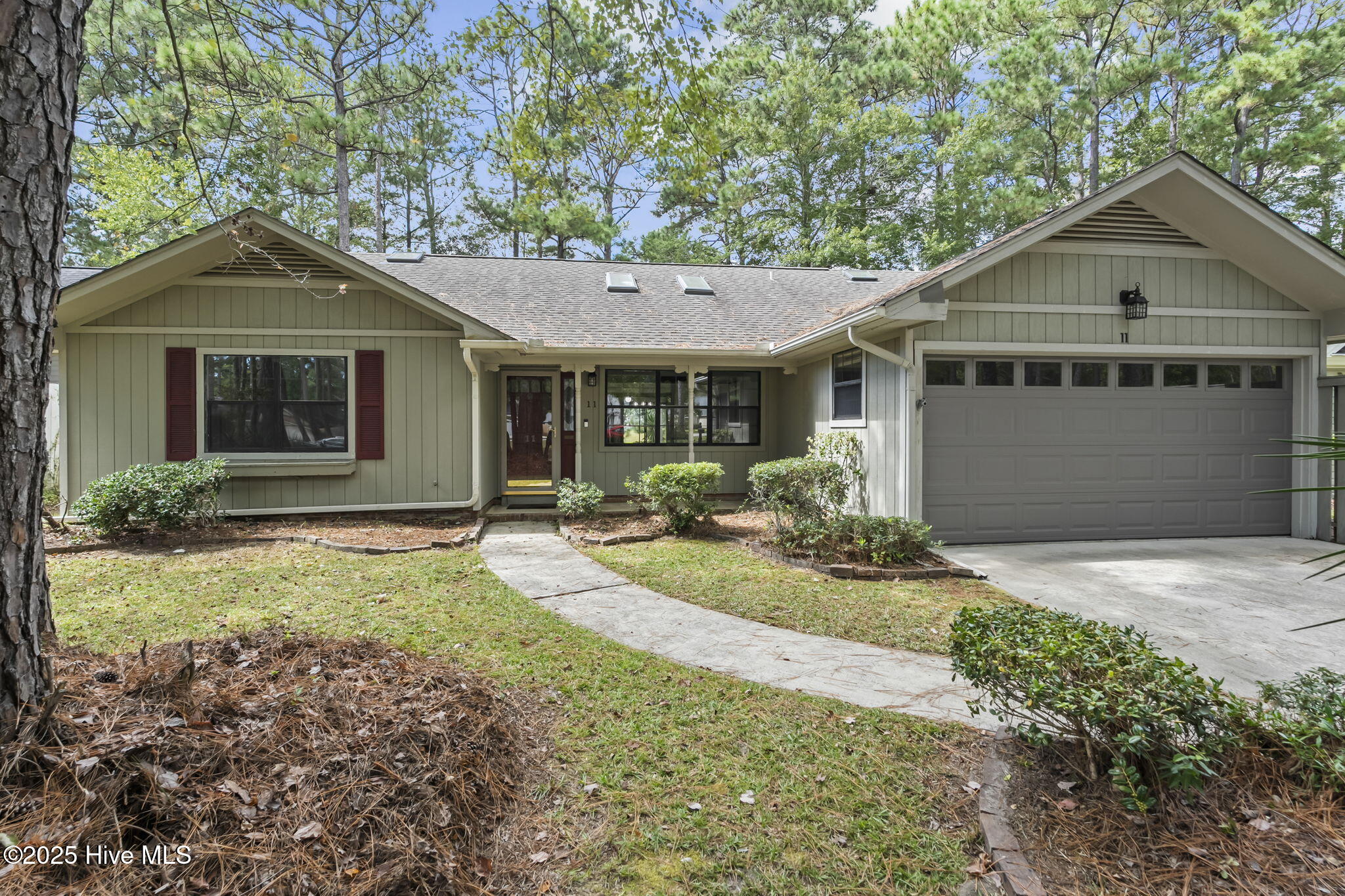 11 Gate 10 Property Photo 1