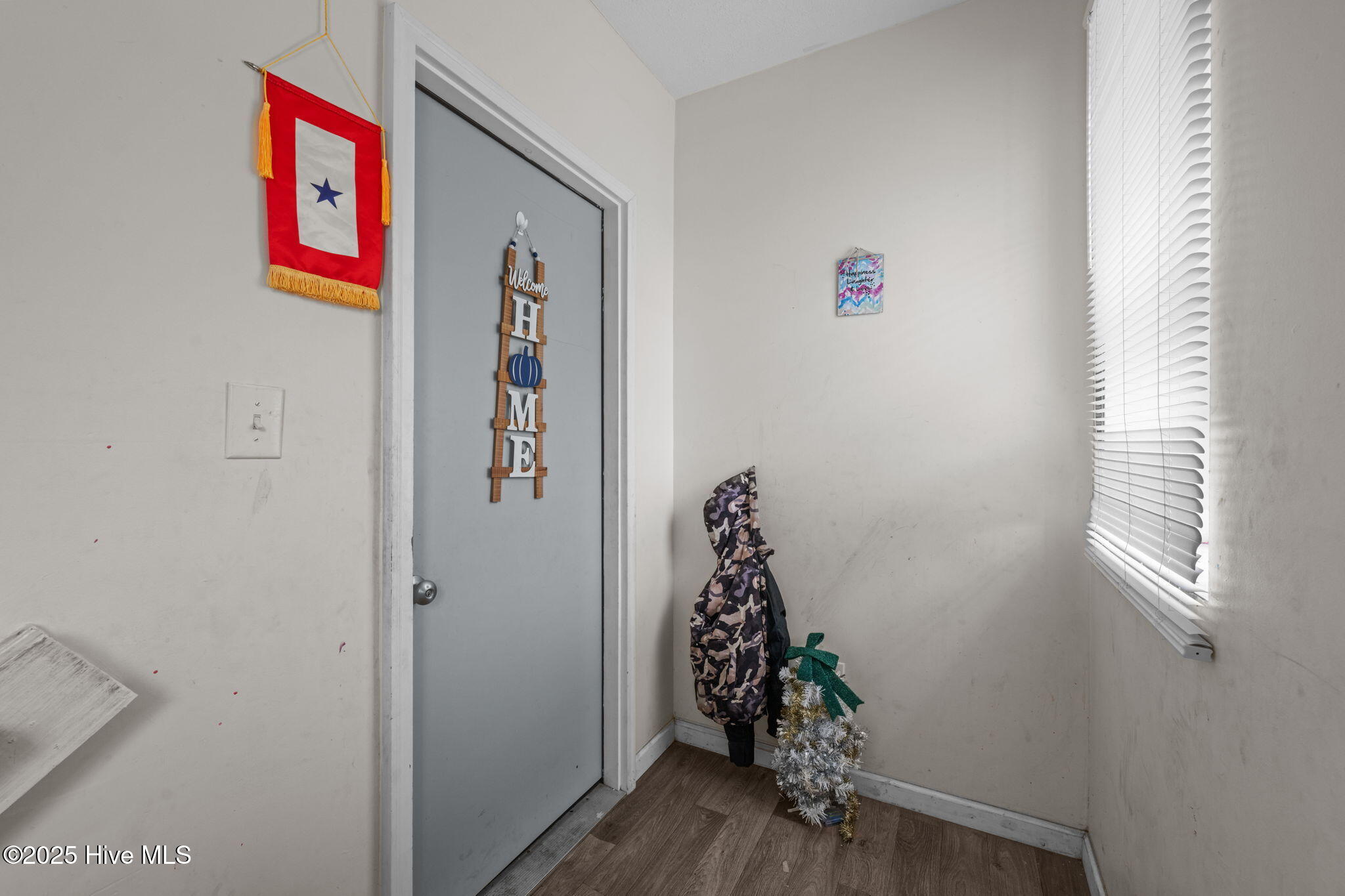 700 2nd Avenue Property Photo 35