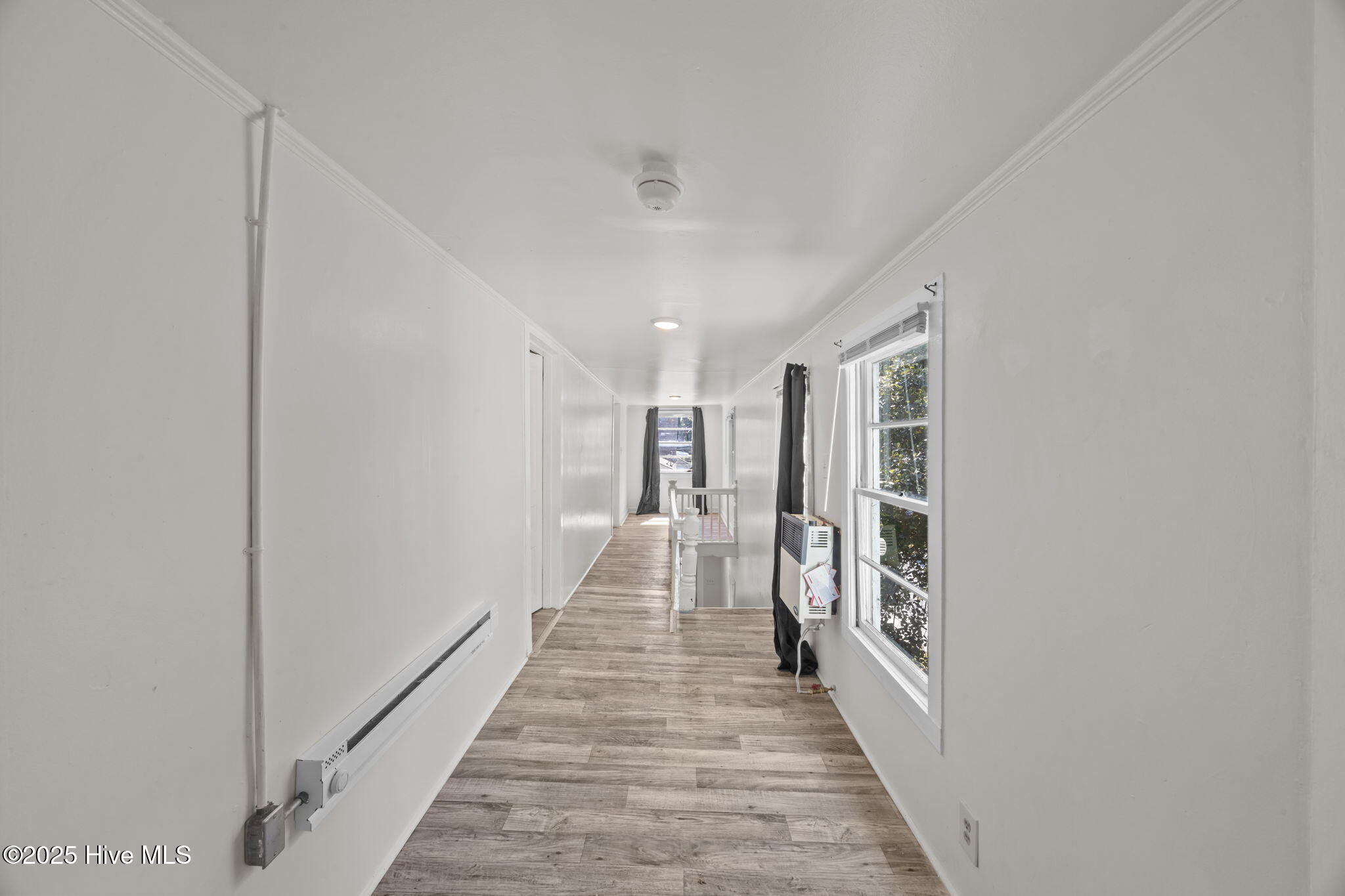 916 Cedar Street Property Photo 3